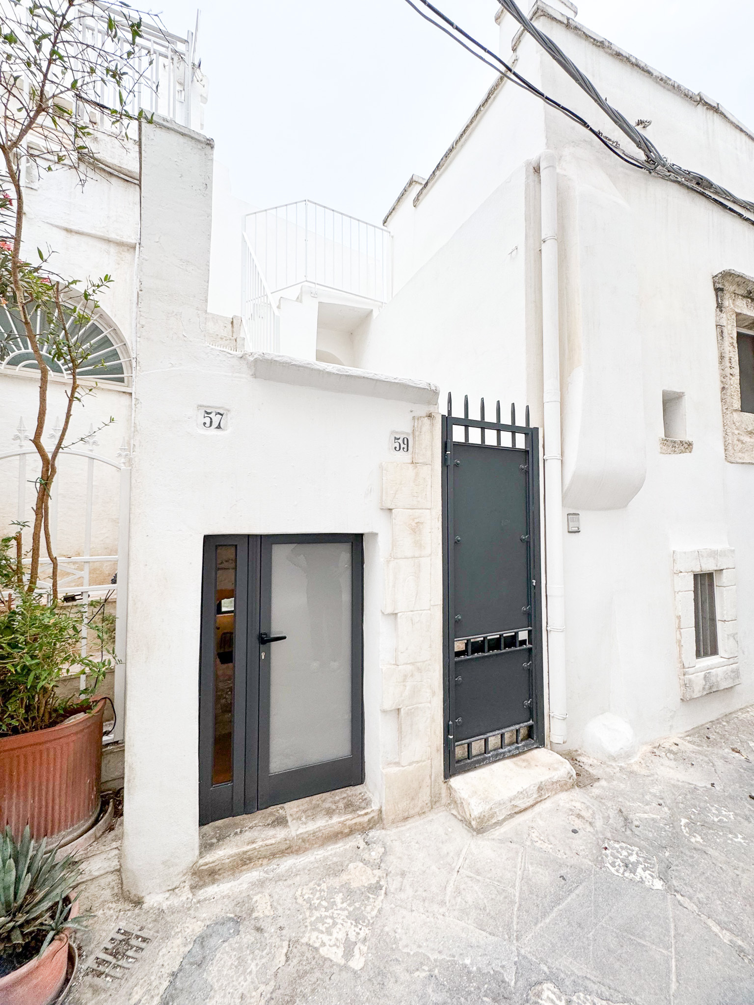 Casa indipendente con terrazzi in via leonardo clemente, Ostuni