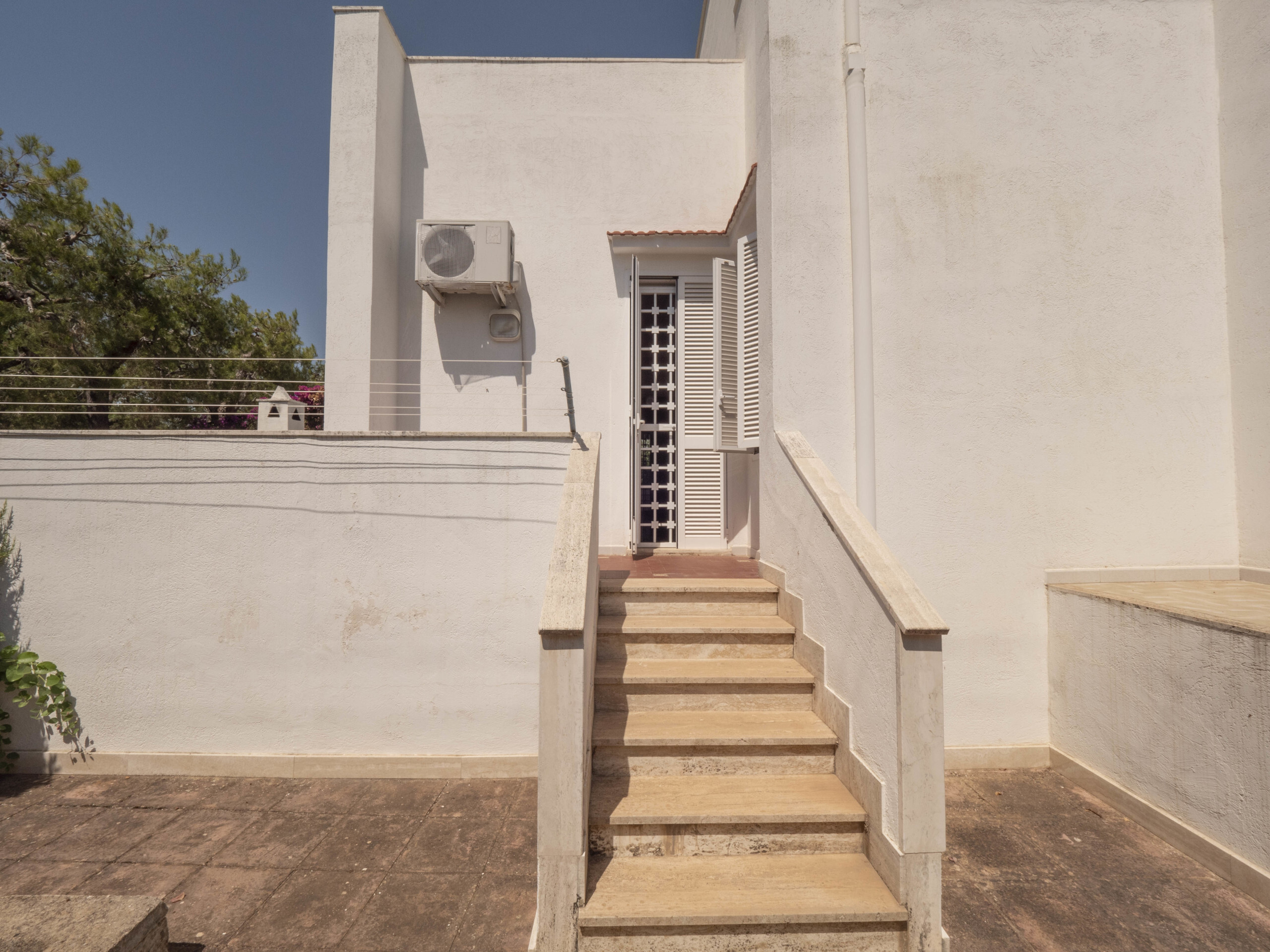 Villa con giardino in via del procaccia 19, Ostuni