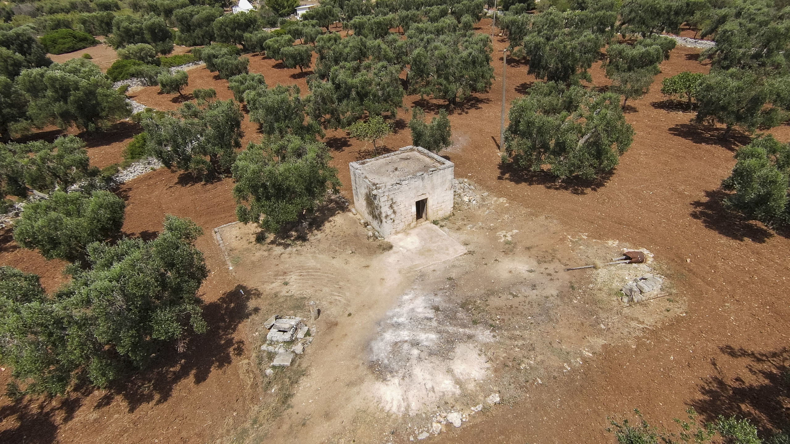 Casa indipendente da ristrutturare in contrada catanzani 18, Carovigno