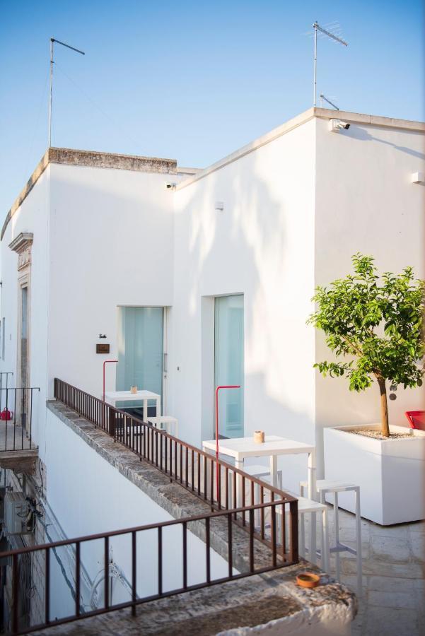 Stabile/Palazzo con terrazzo in piazza 'nzegna, Carovigno