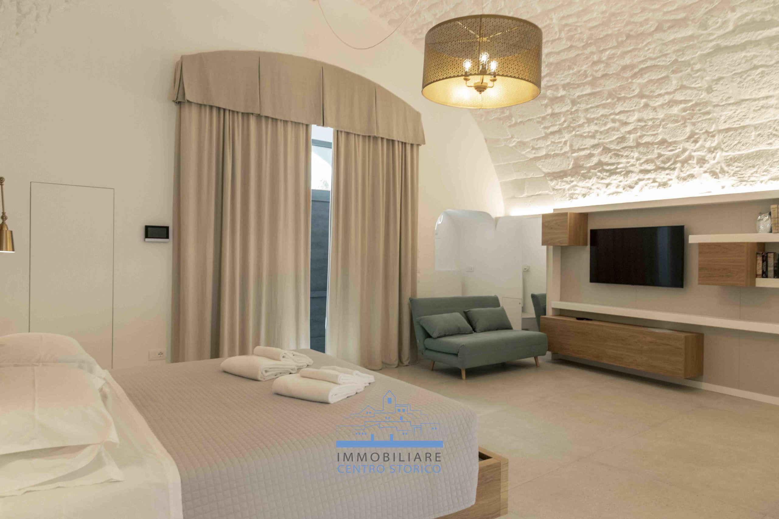 Stabile/Palazzo con terrazzo in via luca mindelli, Ostuni