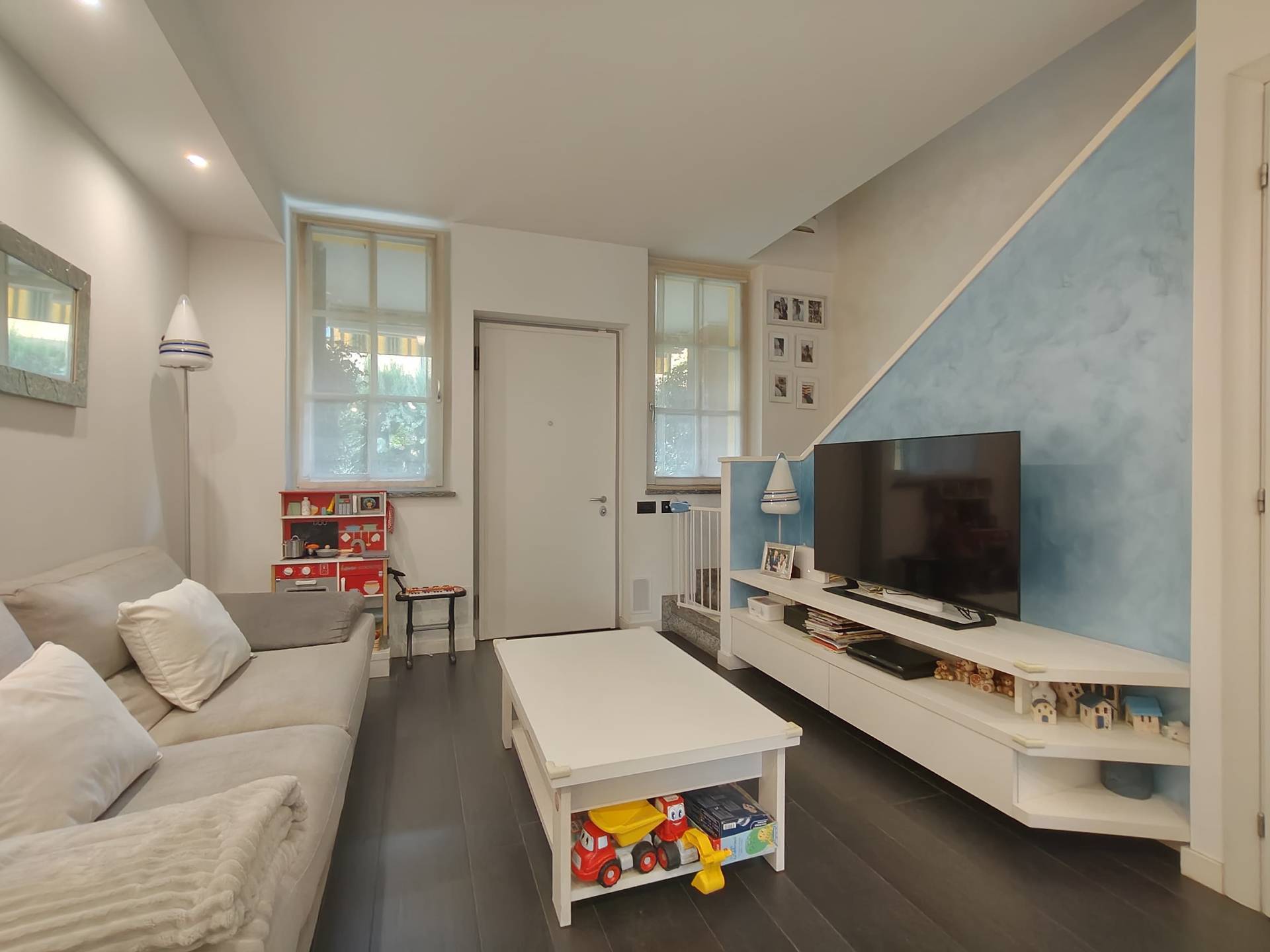 Villa a Schiera in affitto a Casorate Sempione