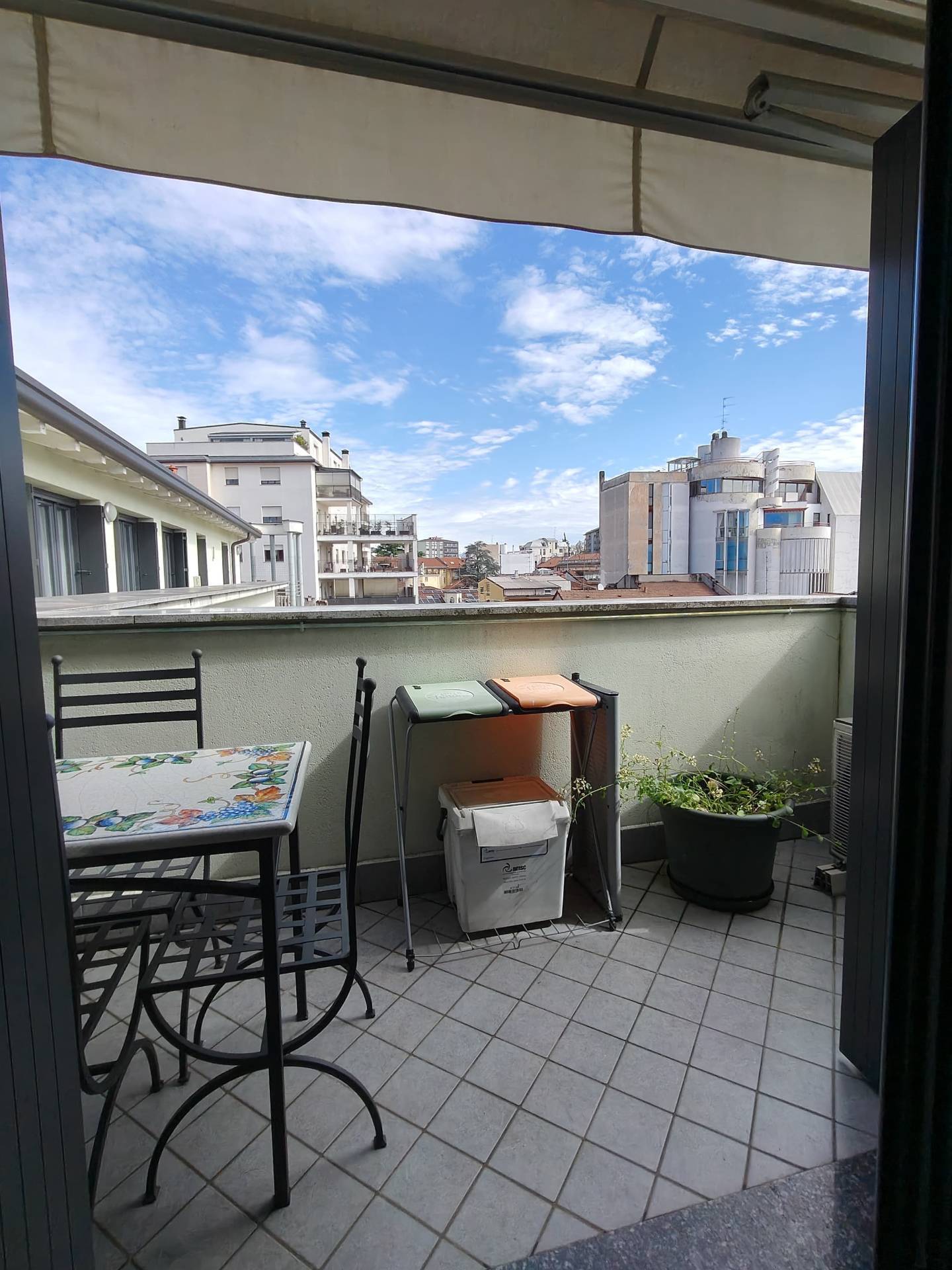 Appartamento in vendita a Gallarate, Centro