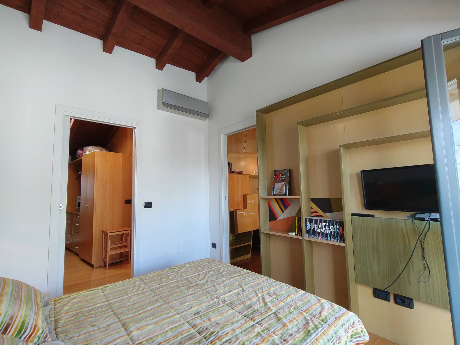 Appartamento in vendita a Gallarate, Centro