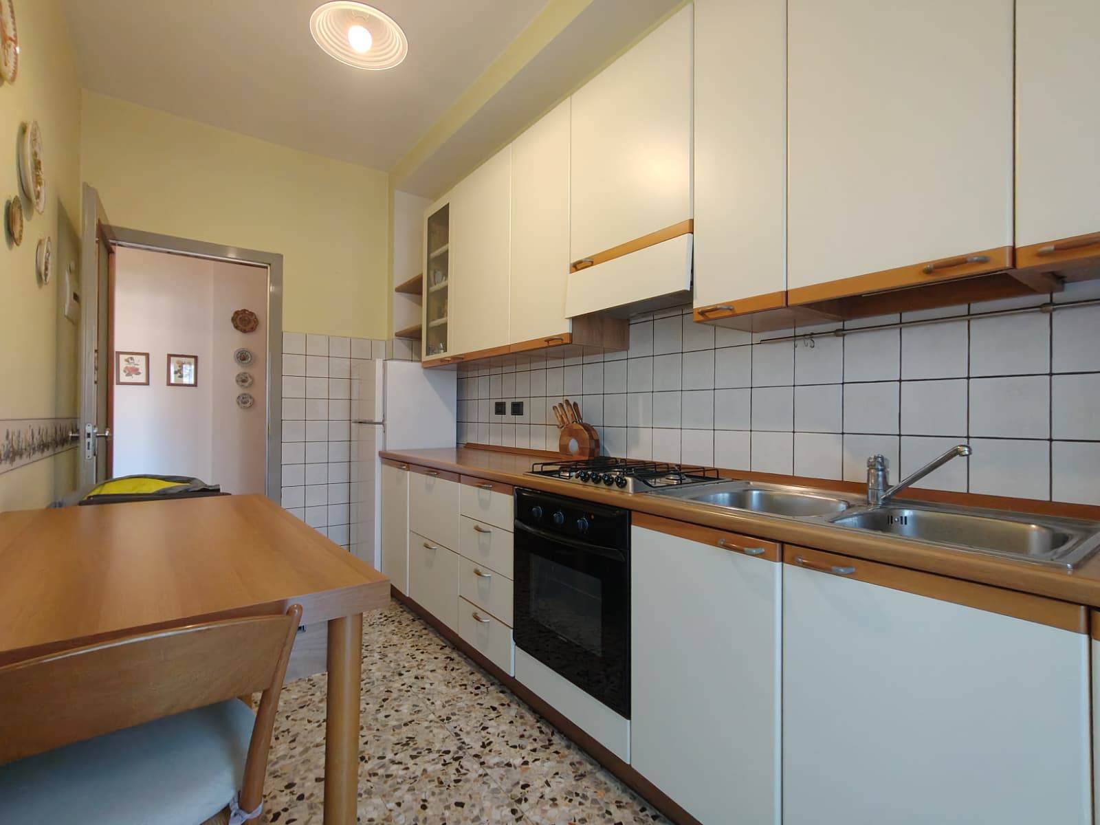 Appartamento in vendita a Gallarate, Arnate