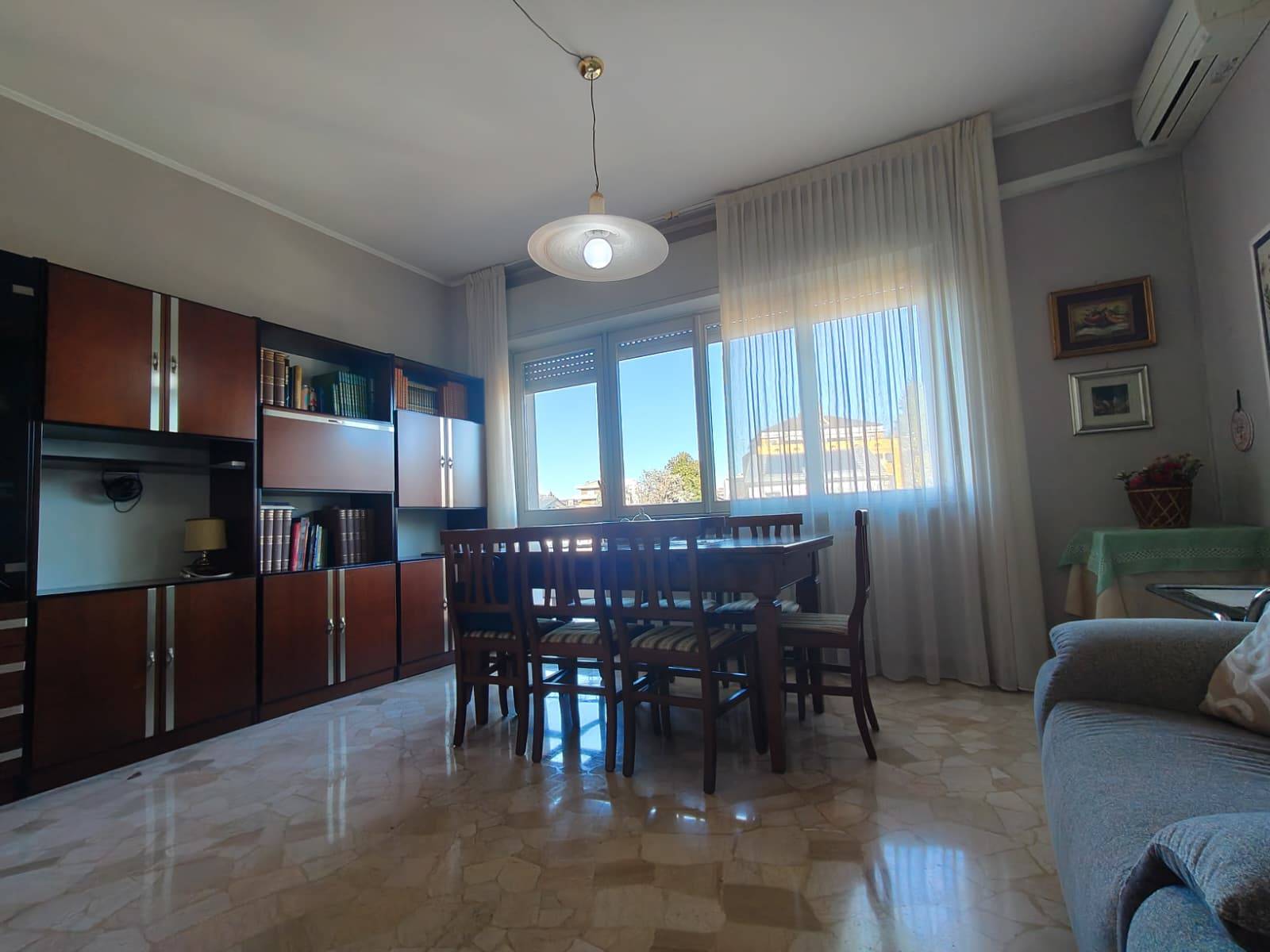 Appartamento in vendita a Gallarate, Arnate