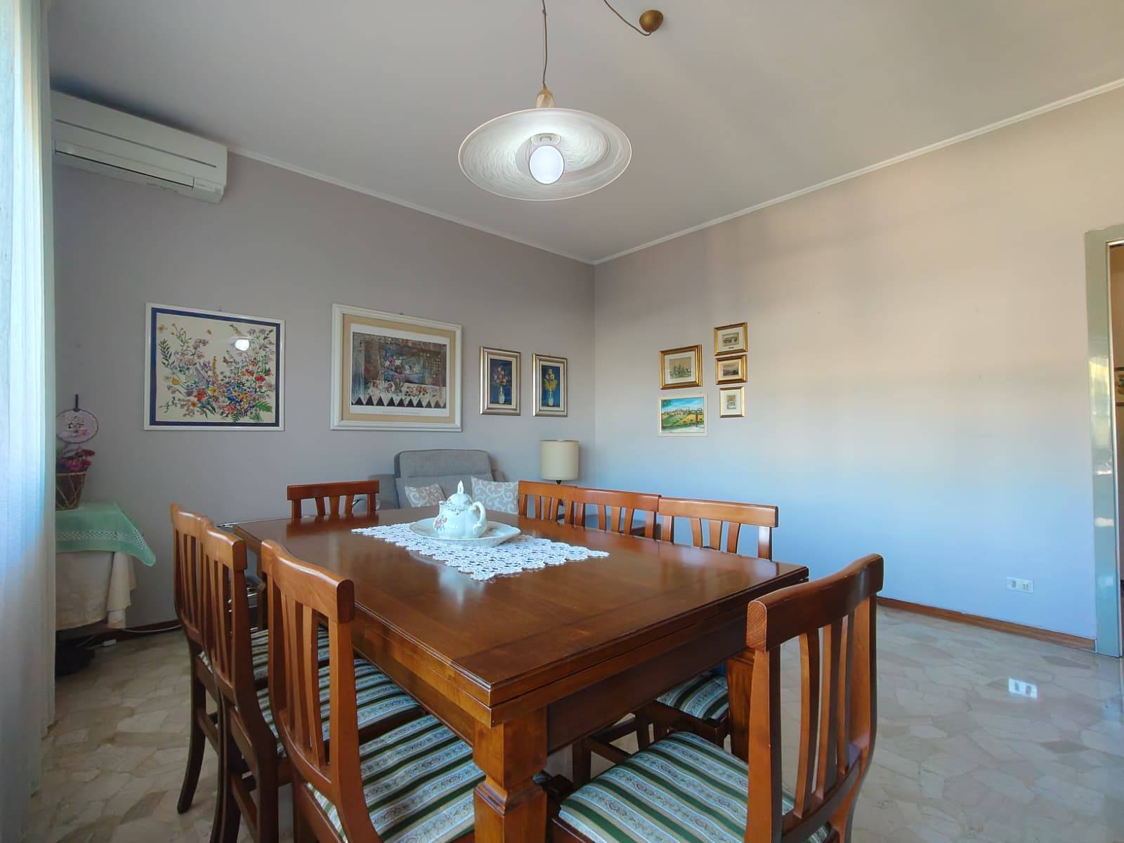 Appartamento in vendita a Gallarate, Arnate