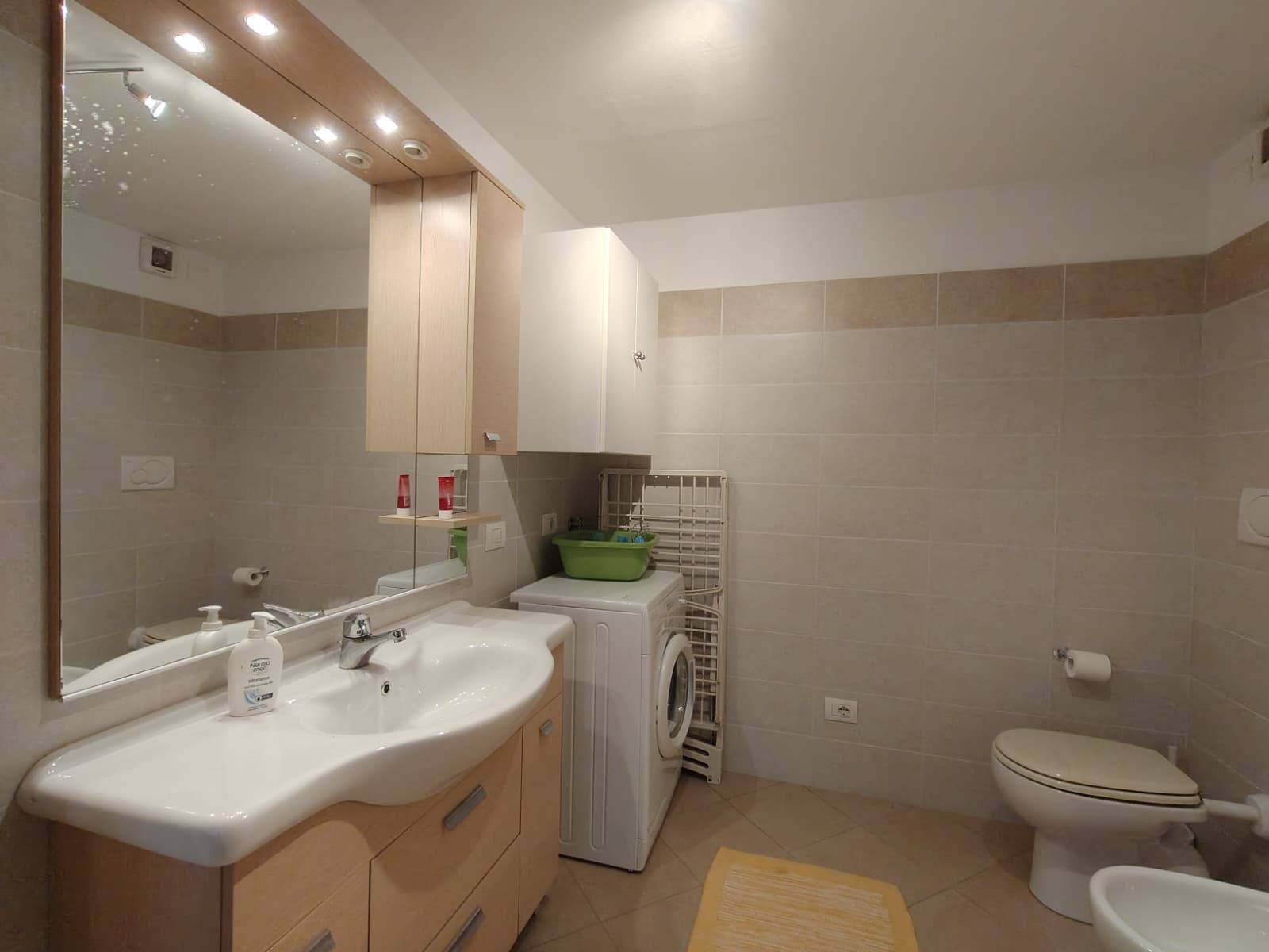 Appartamento in vendita a Ispra