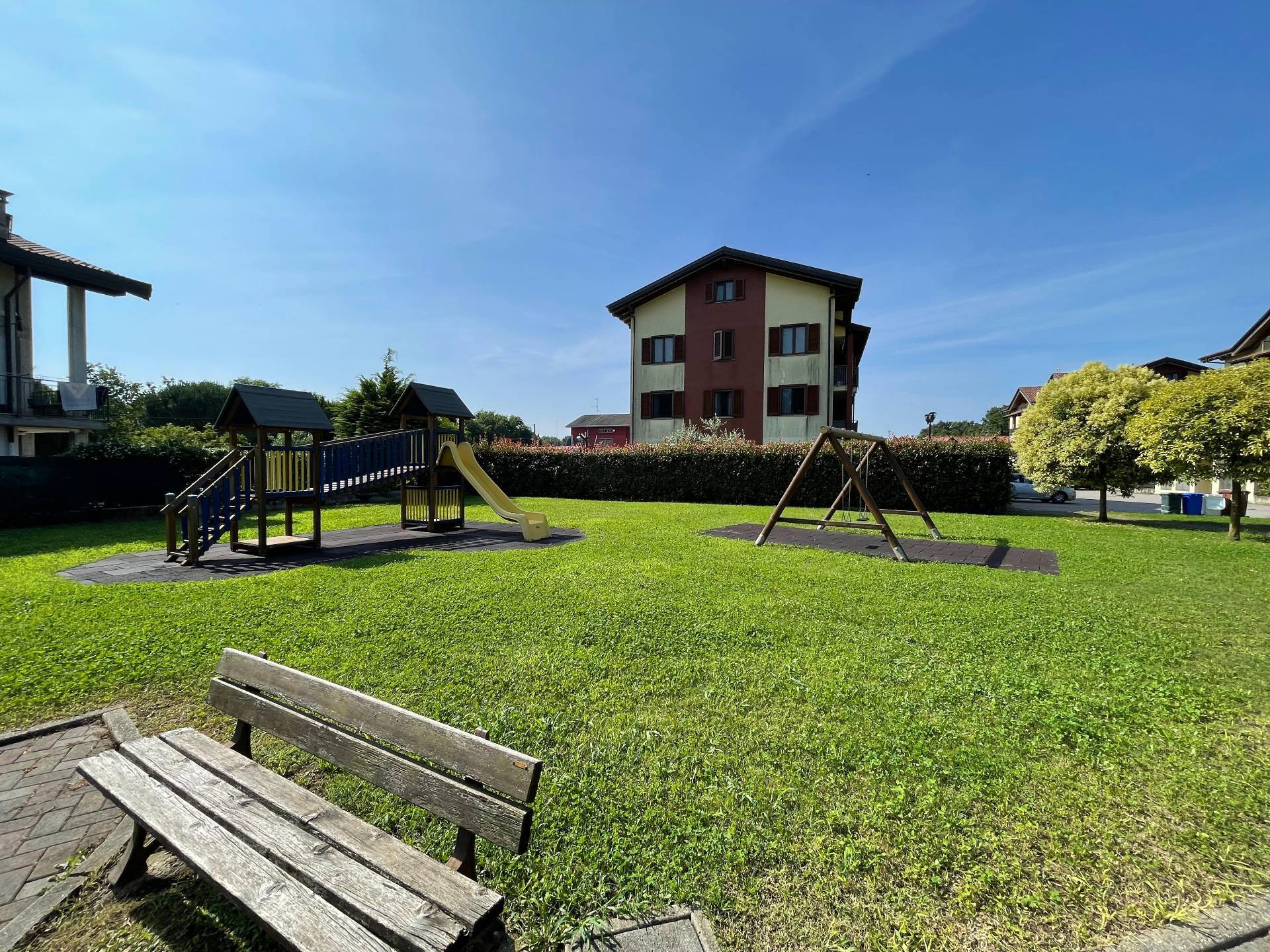 Appartamento in vendita a Samarate, Cascina Costa