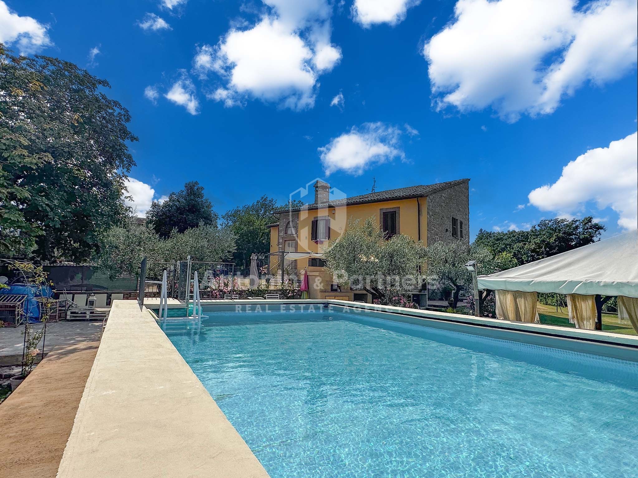 Casa indipendente con giardino a Gualdo Cattaneo