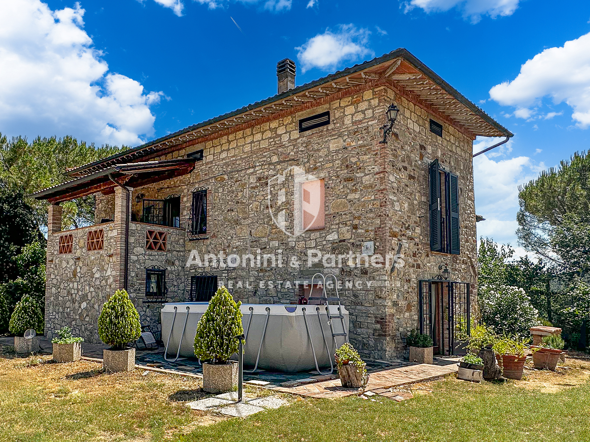 Casa indipendente con giardino in piazza del popolo, Todi