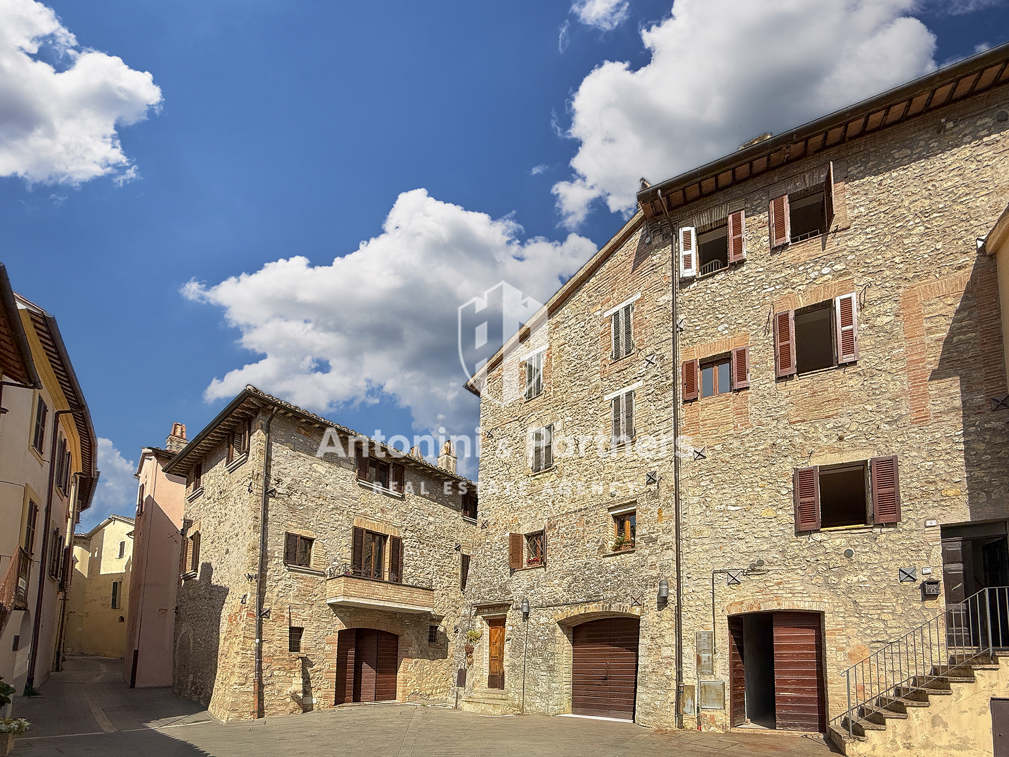 Casa indipendente in vendita in piazza giordano bruno, Massa Martana