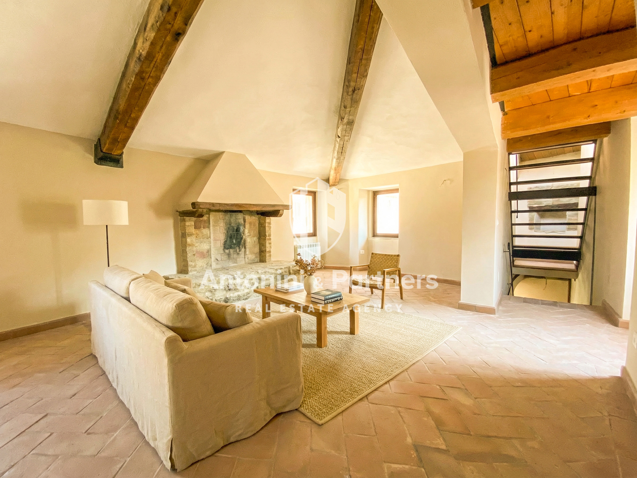 Quadrilocale con terrazzo in via del tempio, Marsciano