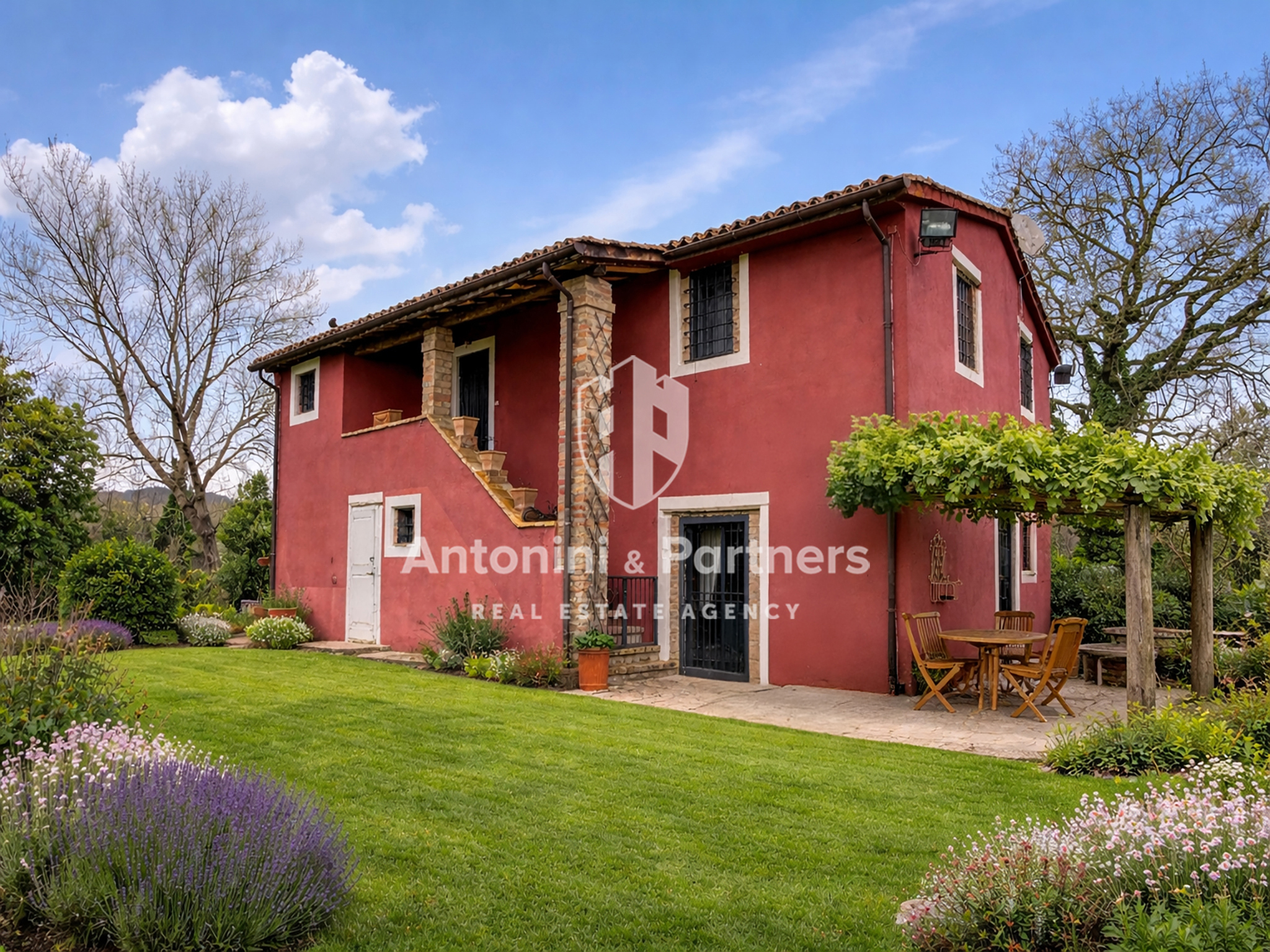 Casa indipendente con giardino in localit� compignano, Marsciano