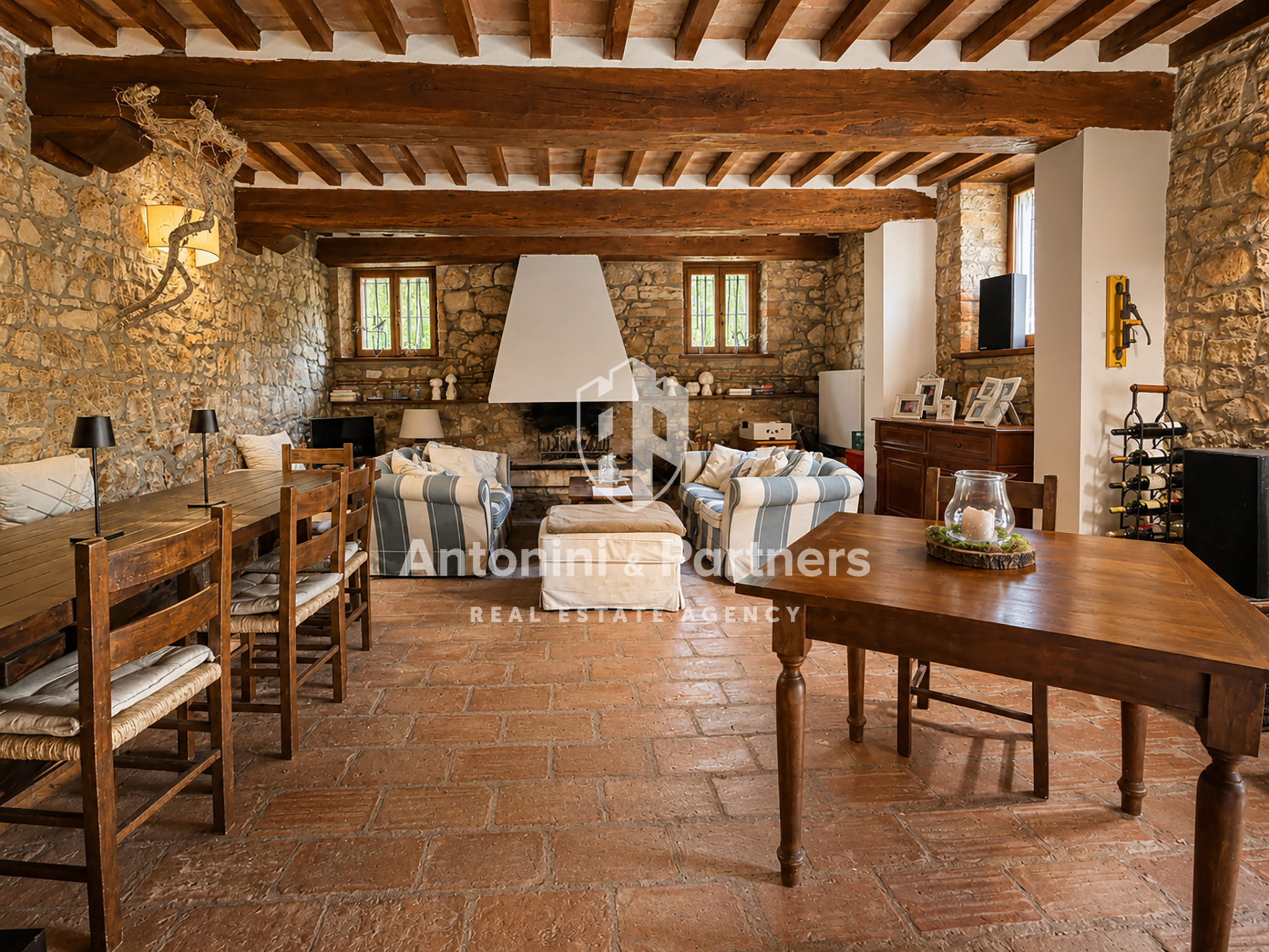 Casa indipendente con giardino in strada provinciale 373, Monte Castello di Vibio