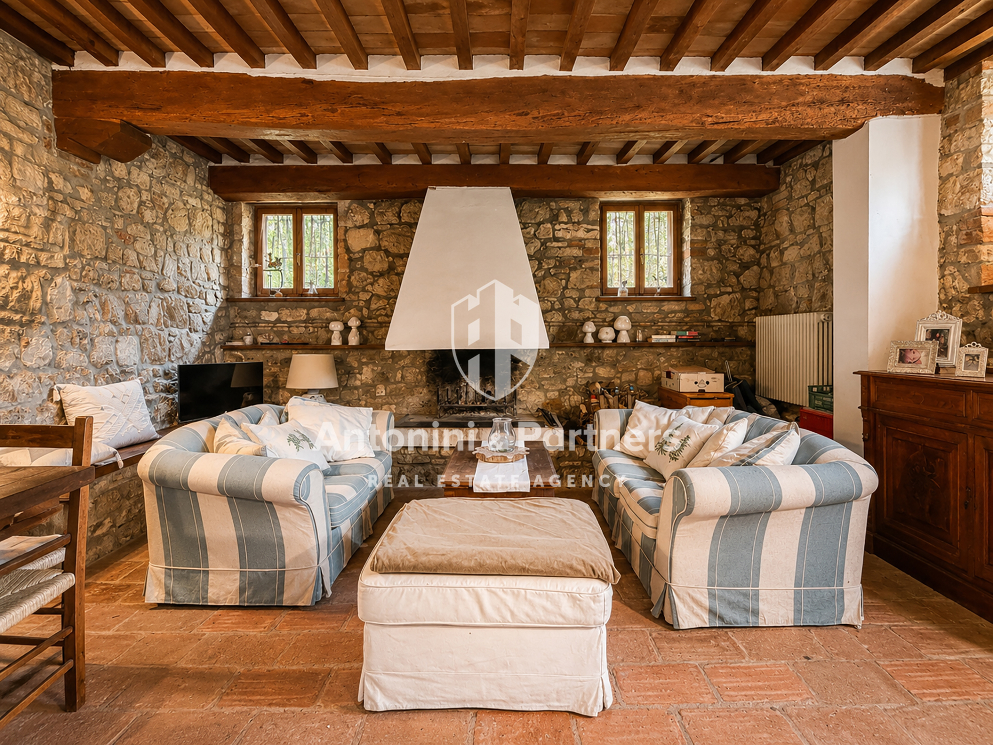 Casa indipendente con giardino in strada provinciale 373, Monte Castello di Vibio