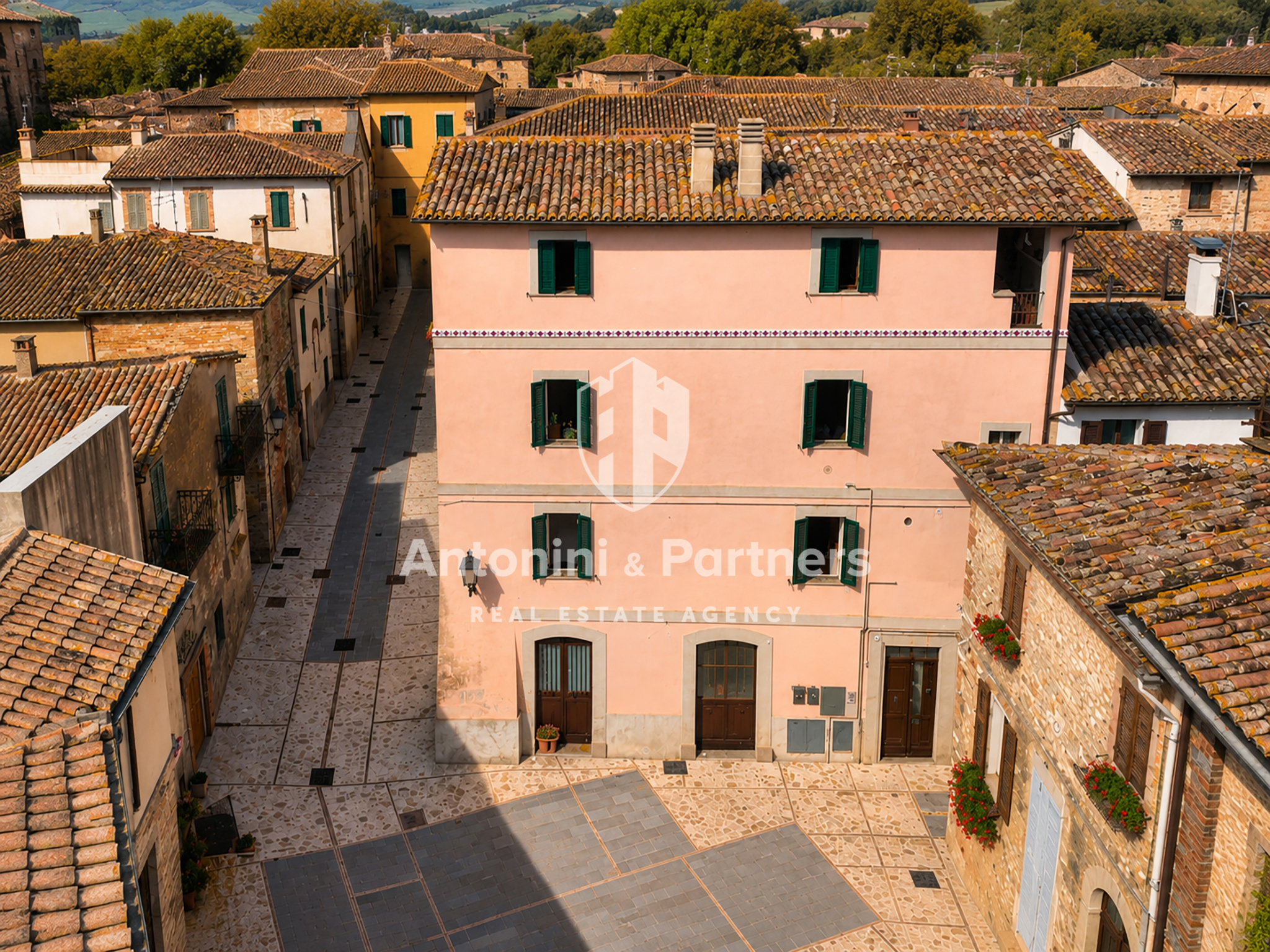 Casa indipendente con terrazzo in collevalenza todi, Todi