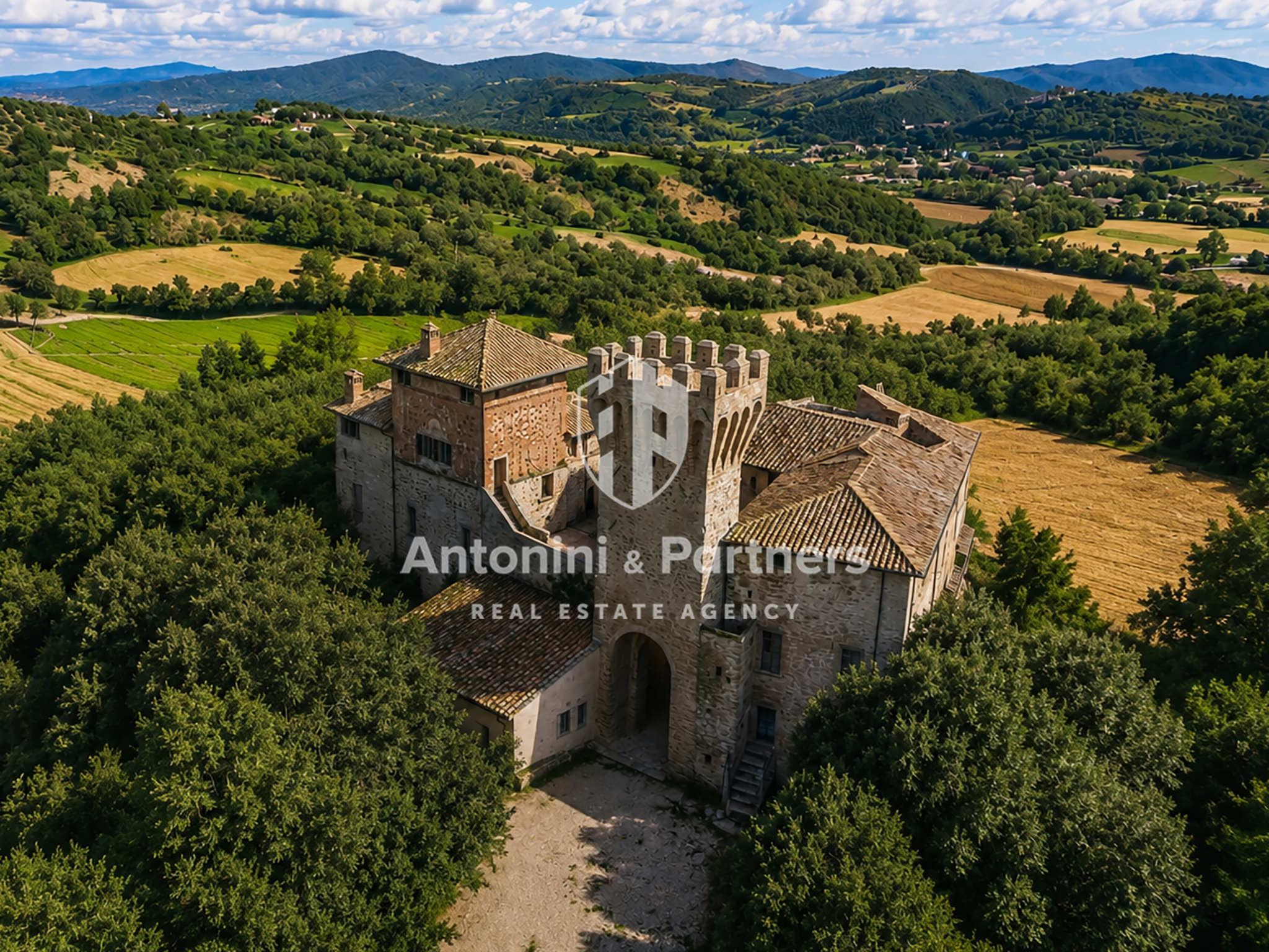 Casa indipendente con giardino in localit� santa apollinare, Marsciano