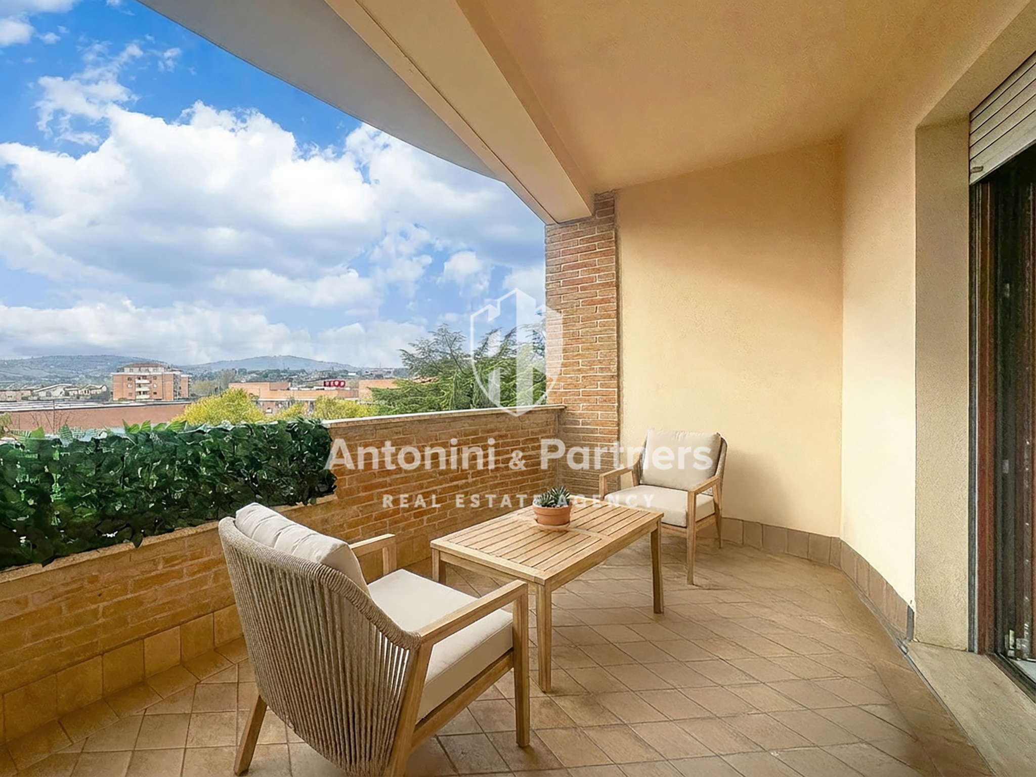 Trilocale con box in via tuderte, Marsciano