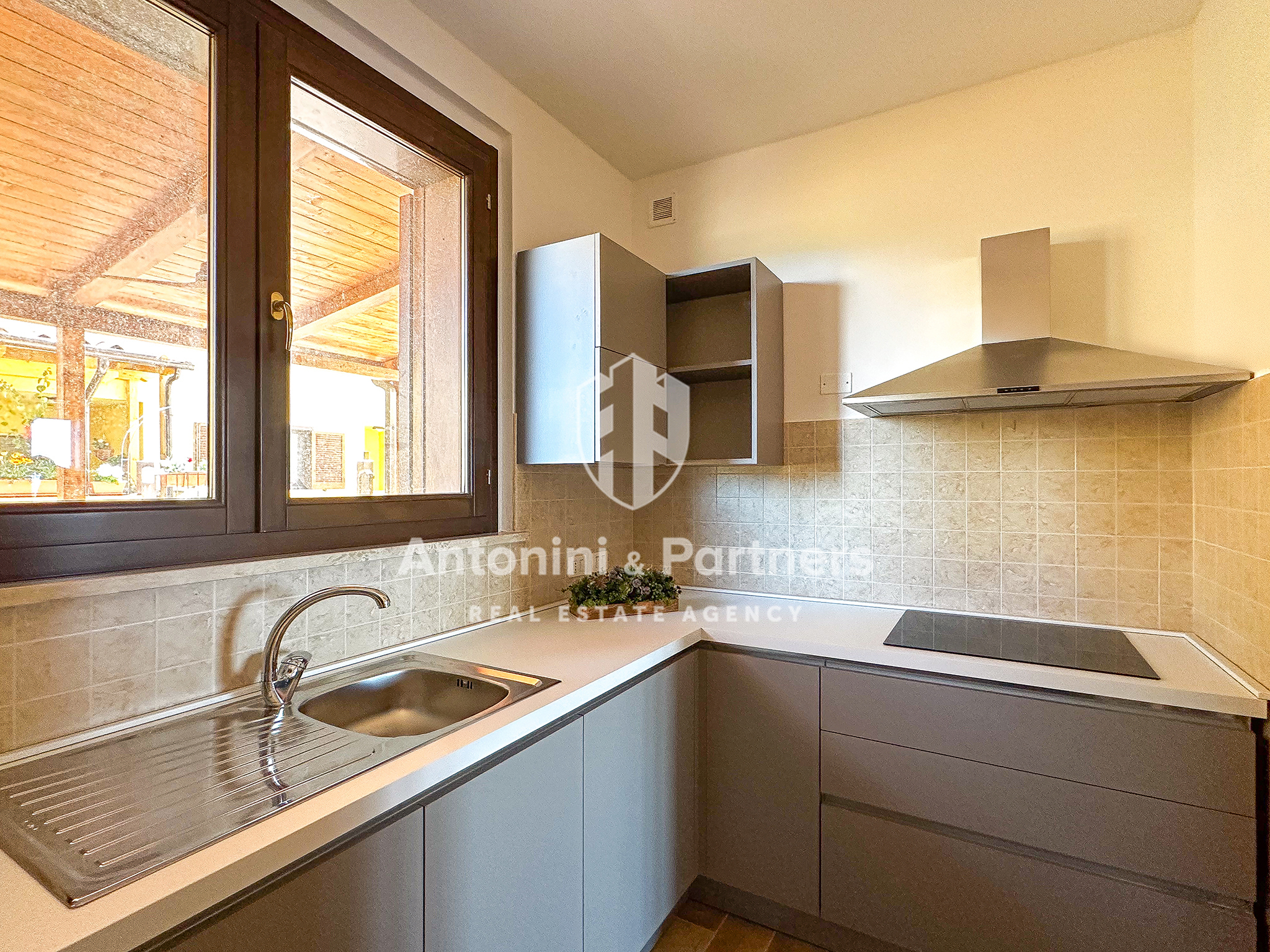 Villetta a schiera con giardino in strada provinciale 418, Todi