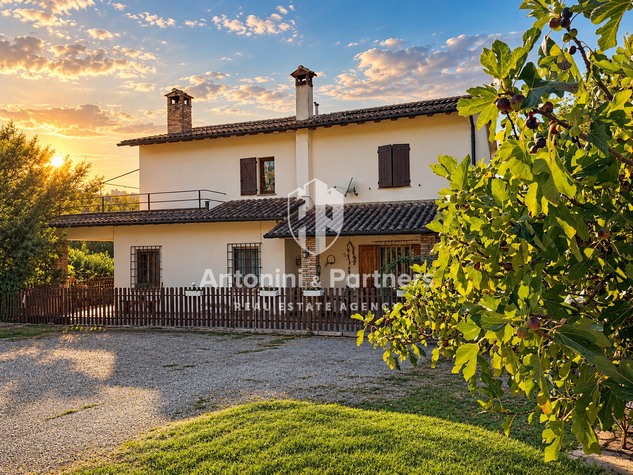 Villa con giardino in frazione san damiano, Todi