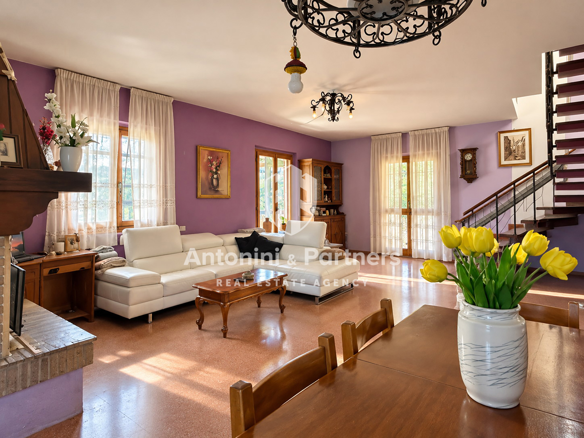 Villa con giardino in frazione san damiano, Todi