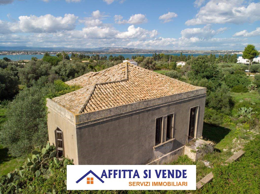 Casa indipendente con giardino in isola, Siracusa