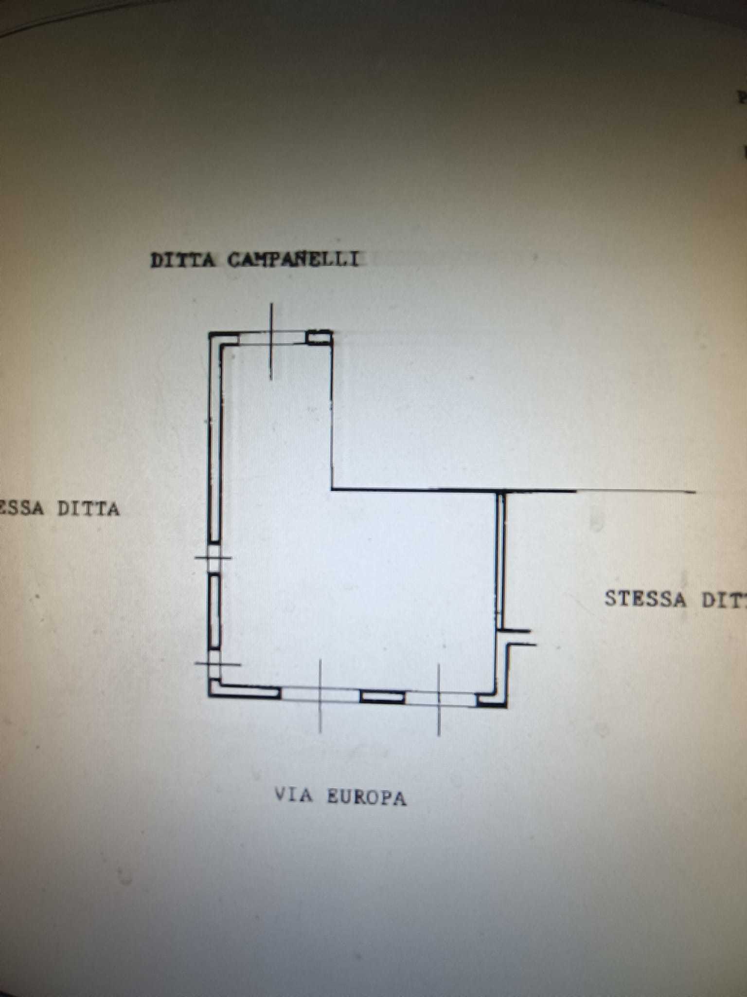 Box/Garage 70mq in vendita in via unione sovietica 37, Siracusa