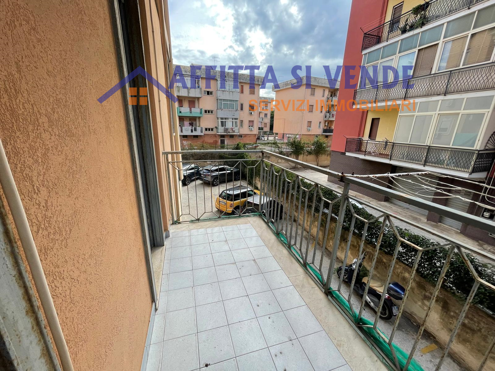 Trilocale da ristrutturare in via lentini 108, Siracusa