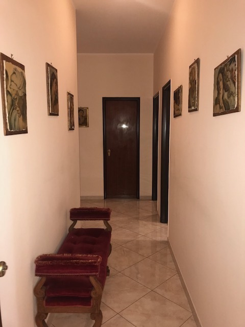 Quadrilocale in vendita in via rosario gagliardi, Siracusa