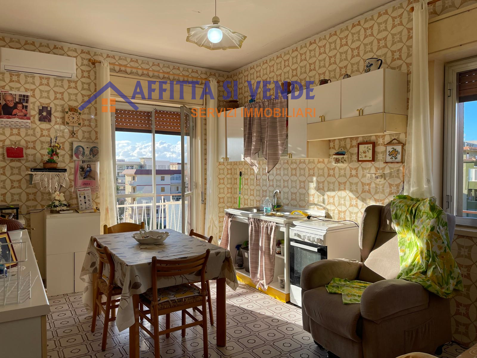 Appartamento con box doppio in via patern 81, Siracusa