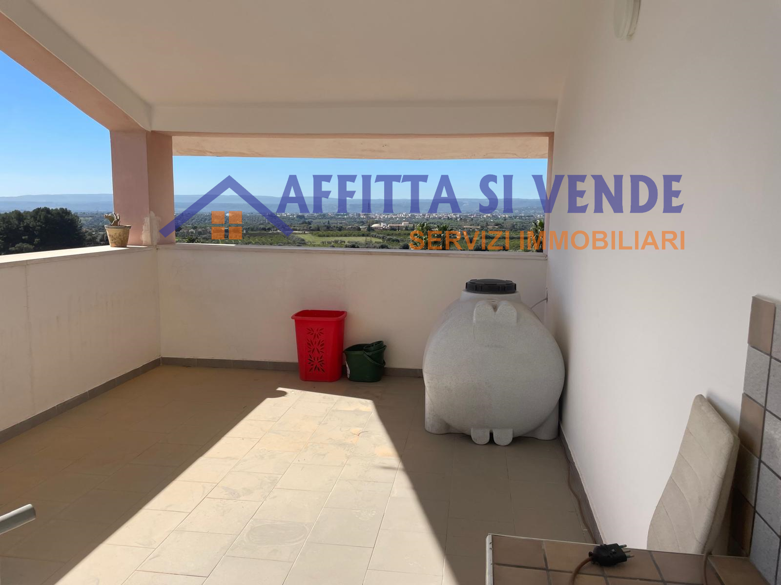 Quadrilocale con giardino in via luigi volpicelli 31, Siracusa