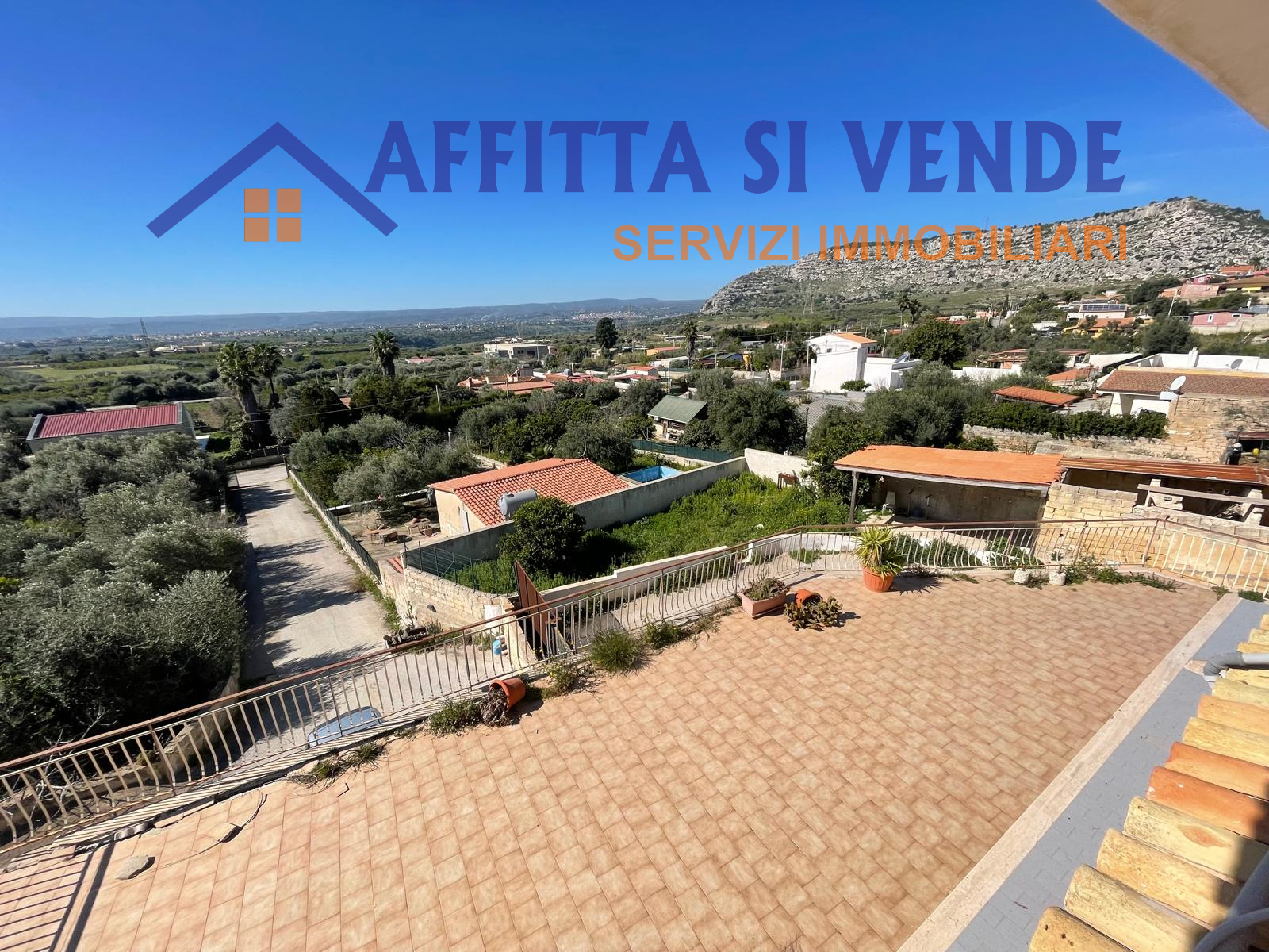 Quadrilocale con giardino in via luigi volpicelli 31, Siracusa