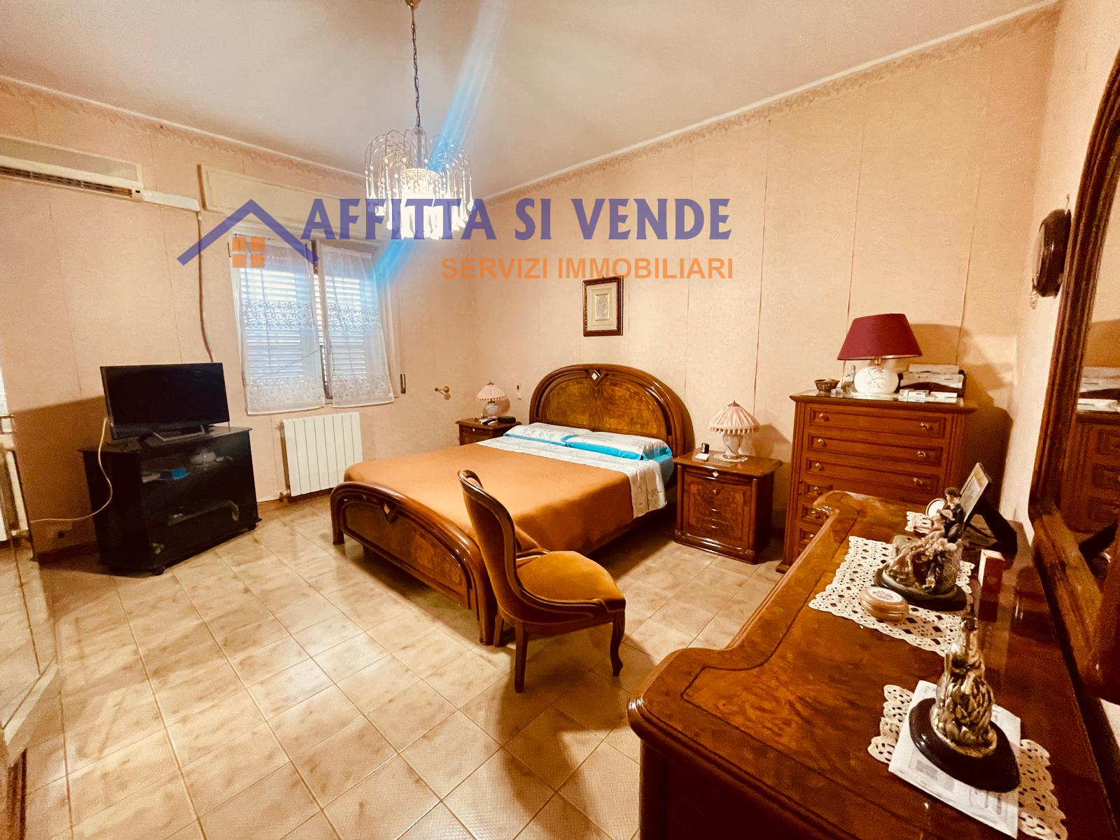 Quadrilocale da ristrutturare in via alcibiade 60, Siracusa