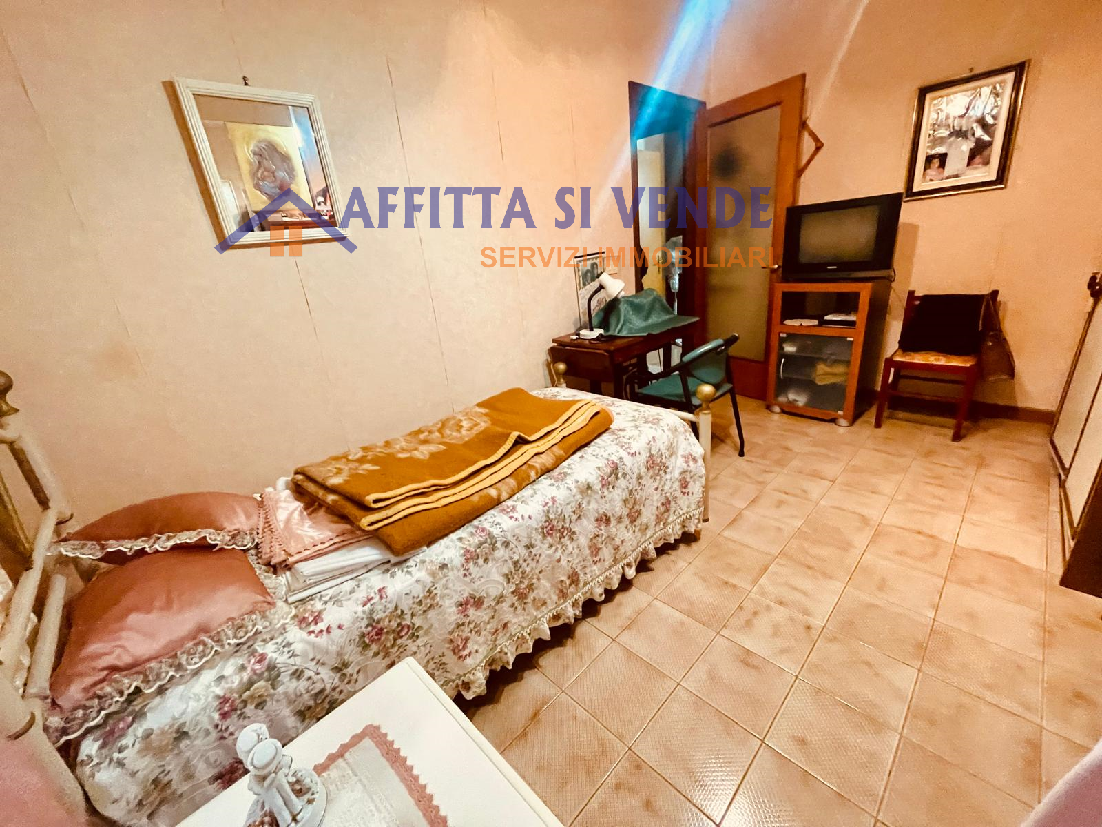 Quadrilocale da ristrutturare in via alcibiade 60, Siracusa
