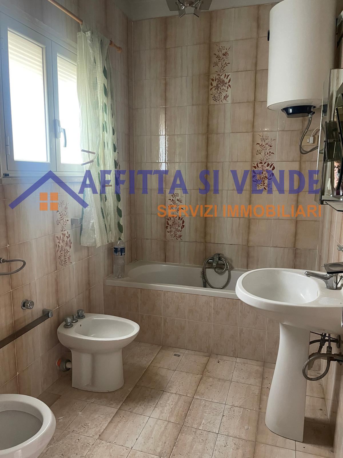 Quadrilocale da ristrutturare in via giarre 5, Siracusa