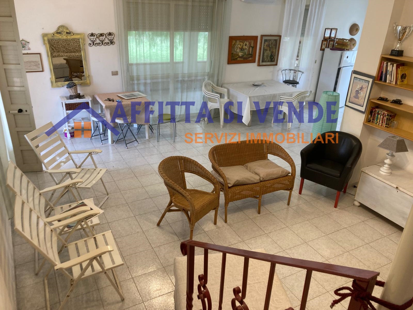 Villa con giardino in via isole marchesi 46, Siracusa