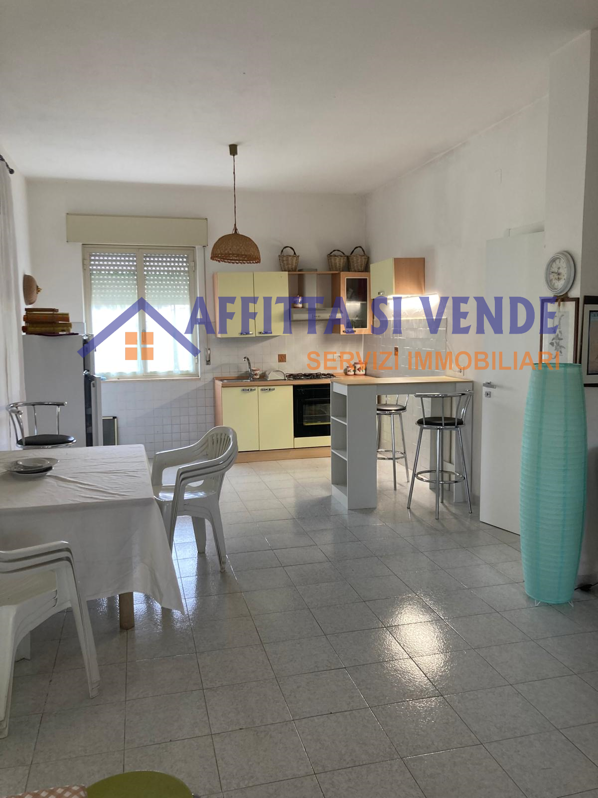 Villa con giardino in via isole marchesi 46, Siracusa