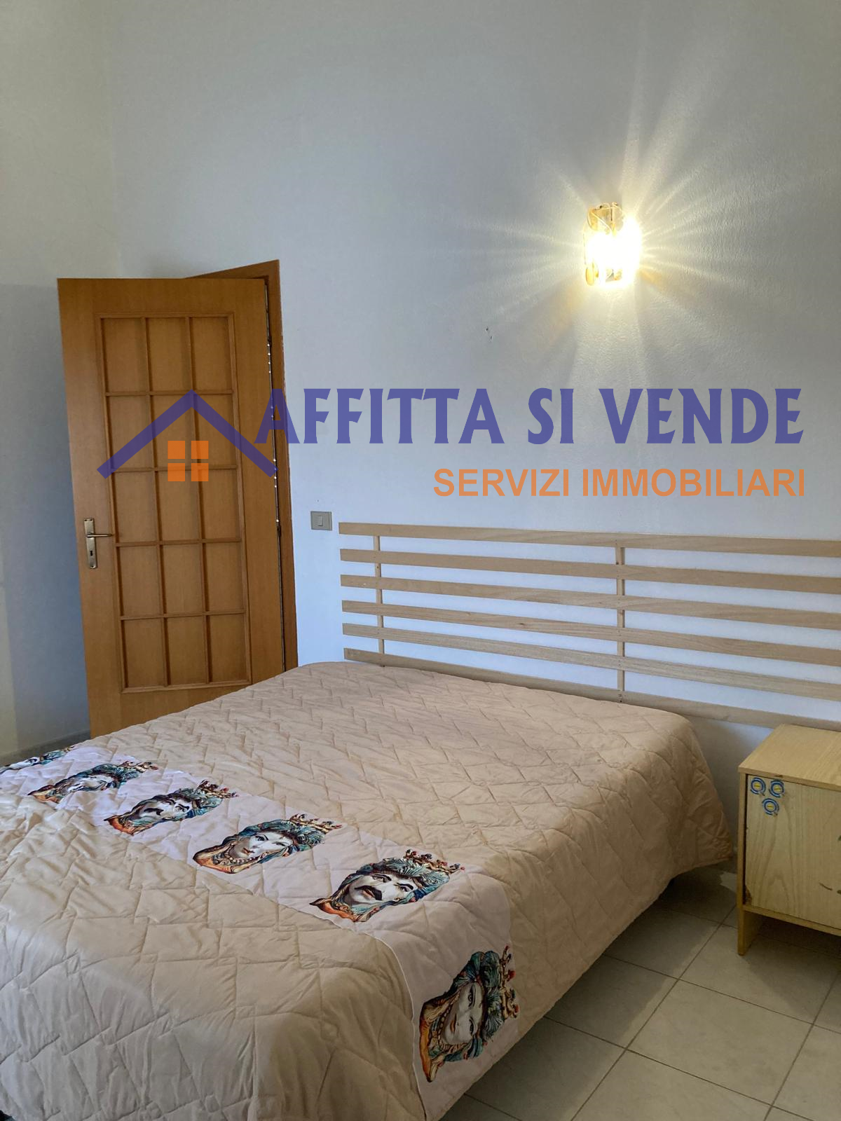 Villa con giardino in via isole marchesi 46, Siracusa