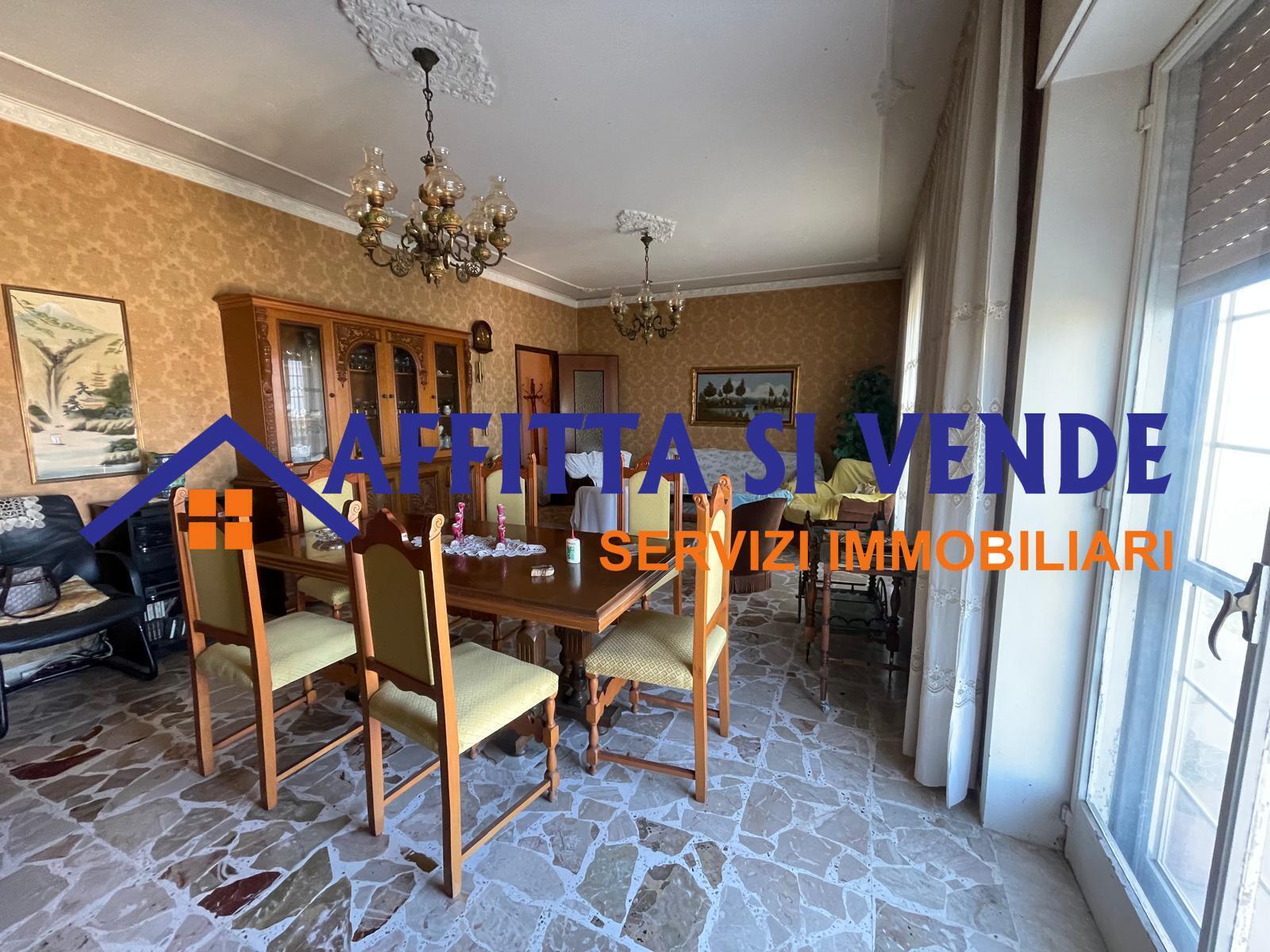 Appartamento da ristrutturare in viale dei comuni 75, Siracusa