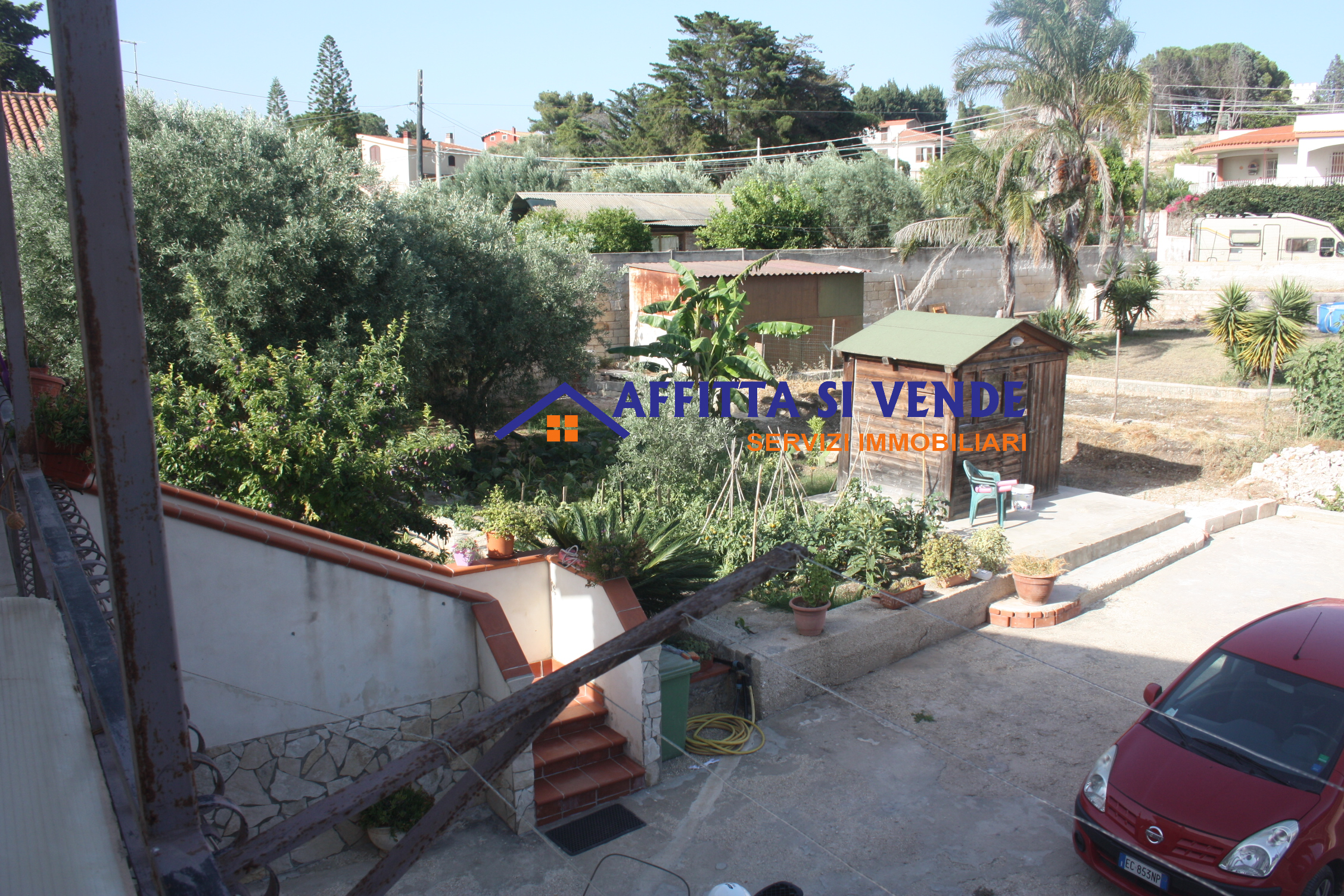 Villa con giardino in via beato federico campisano 20, Siracusa