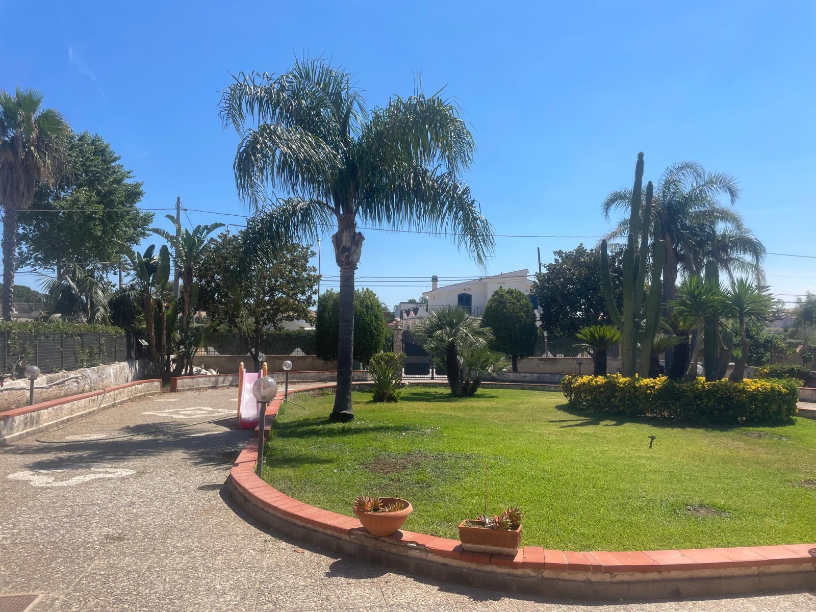 Villa con giardino in via isole delle filippine 20, Siracusa