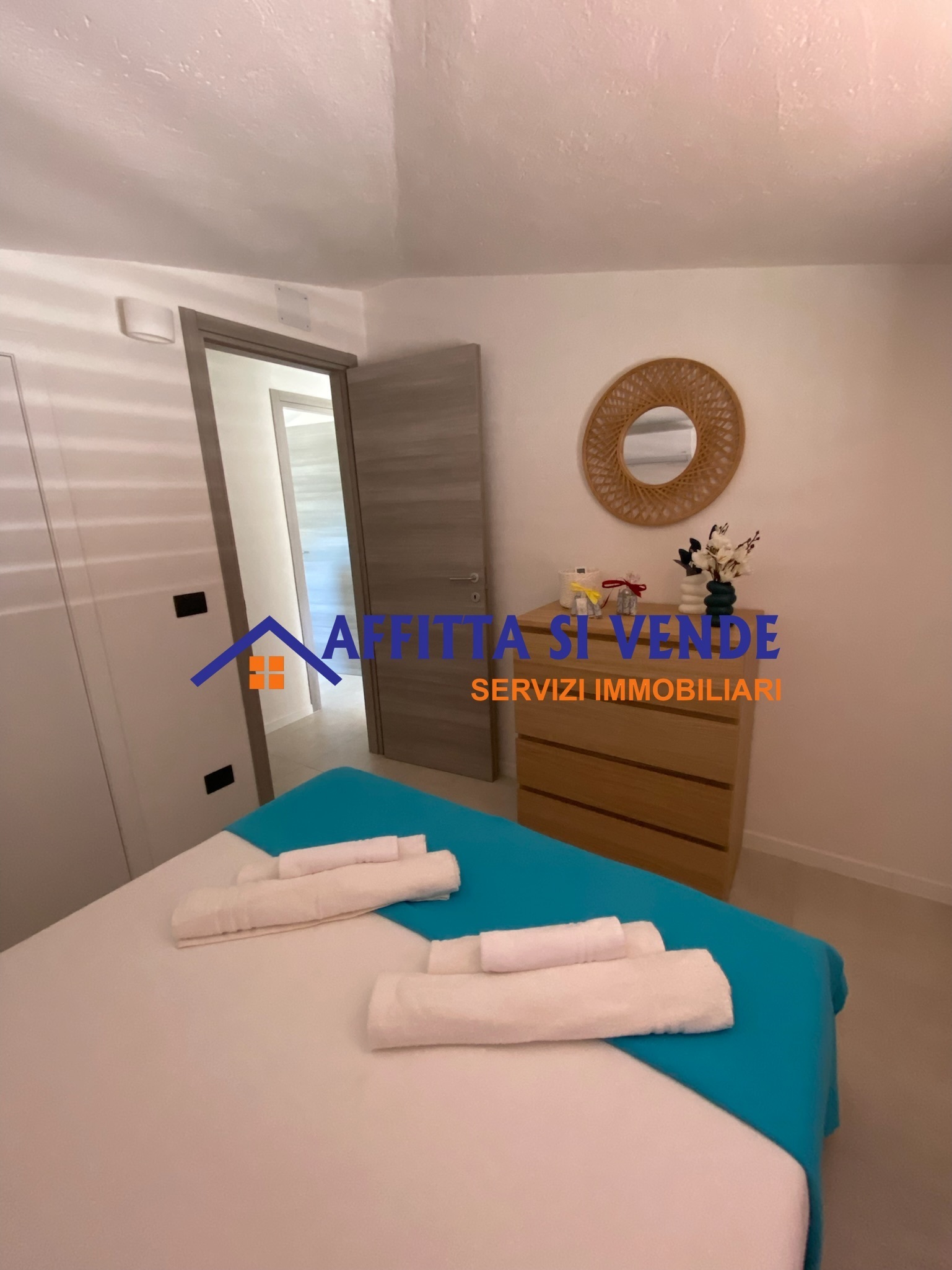 Casa indipendente con giardino in via degli zaffiri 109, Siracusa