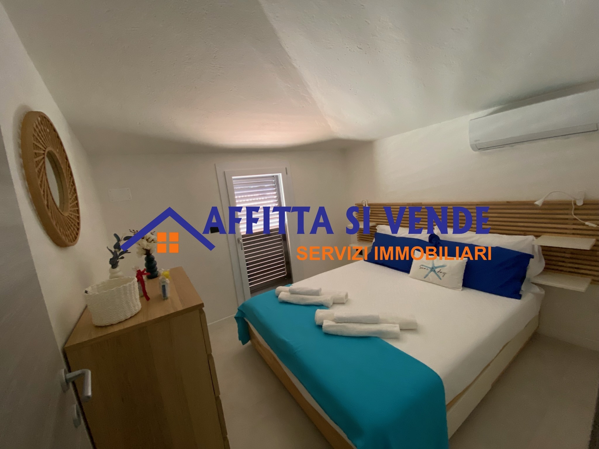 Casa indipendente con giardino in via degli zaffiri 109, Siracusa