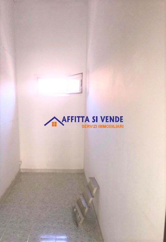 Magazzino in affitto in via udine, Siracusa
