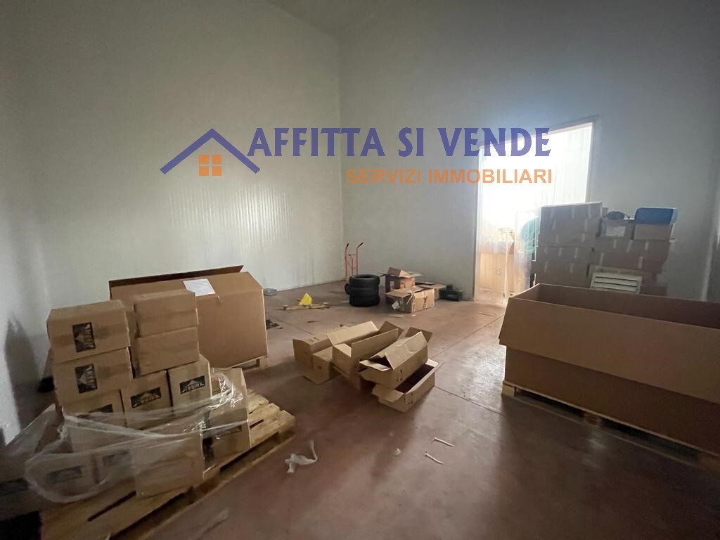 Capannone in affitto in via elorina, Siracusa