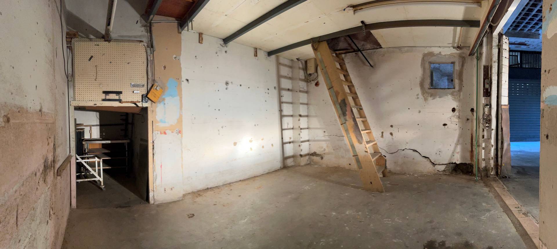 Box o garage in vendita a Savona, Lavagnola