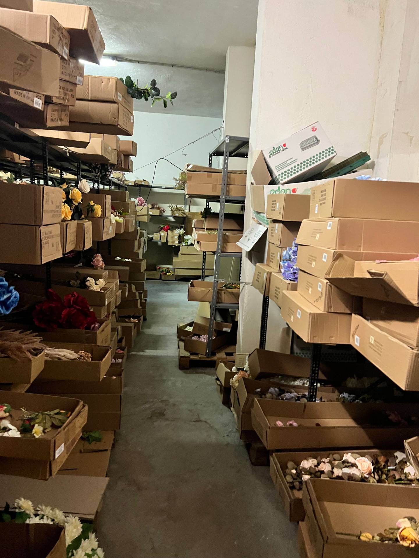 Magazzino in vendita a Savona, Villapiana
