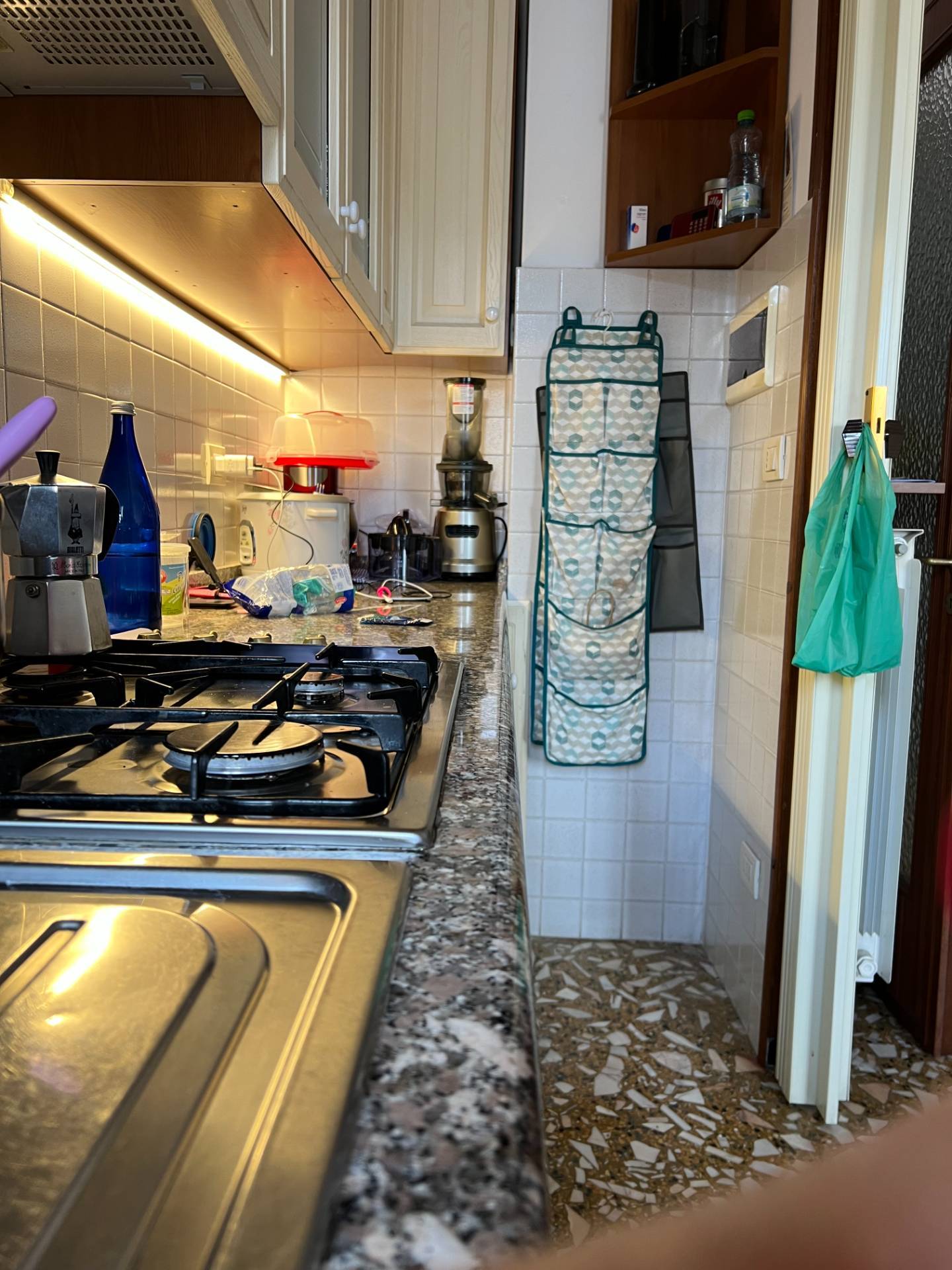 Appartamento in vendita a Savona, Via Mignone