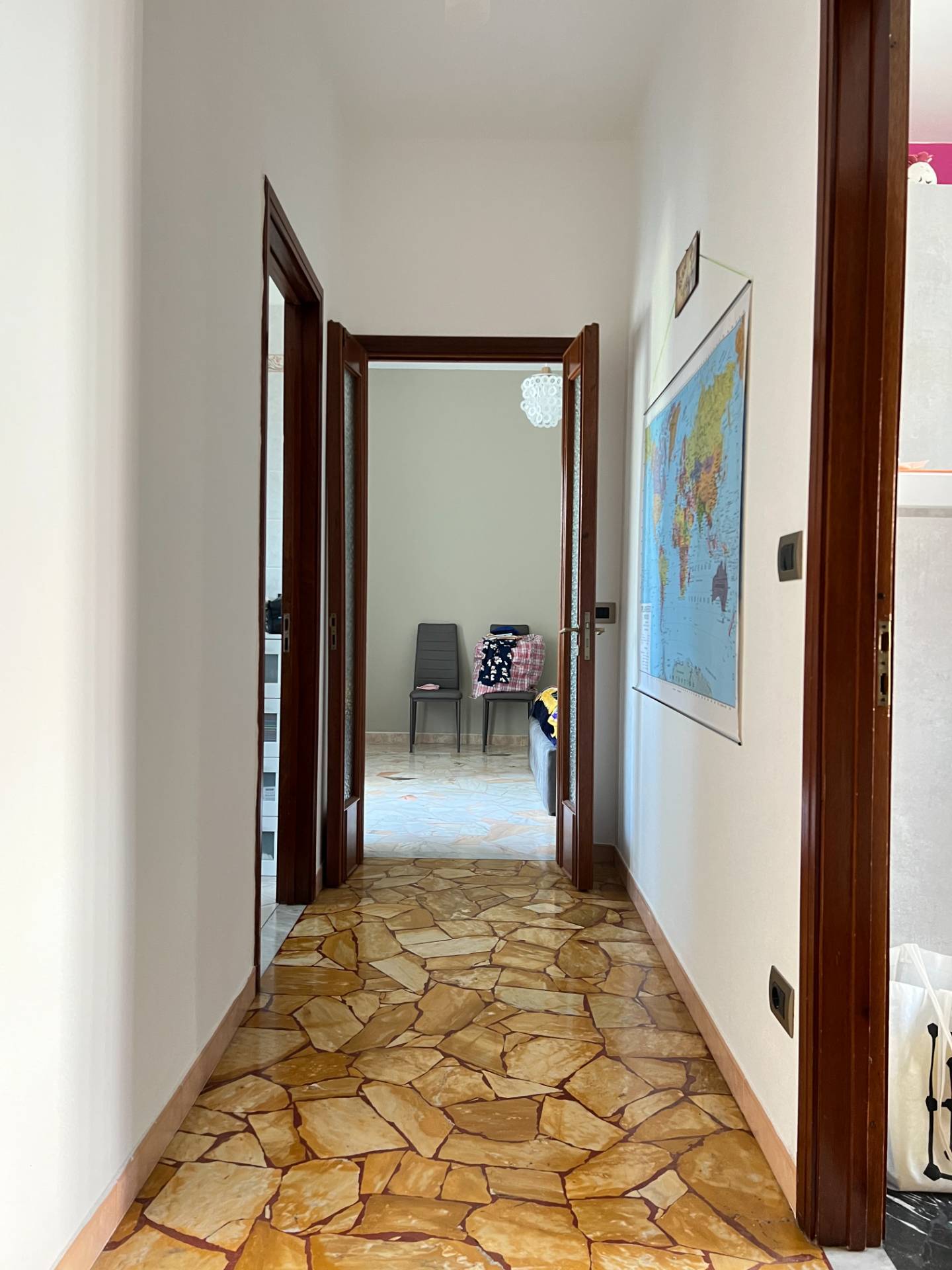 Appartamento in vendita a Savona, Via Mignone